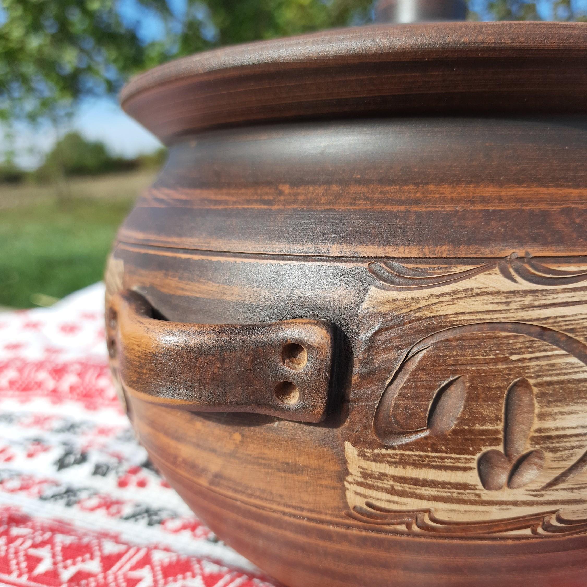Clay Pot with Lid: Unglazed Terracotta Bread Baking Dish, Ceramic Handmade Clay Bakeware