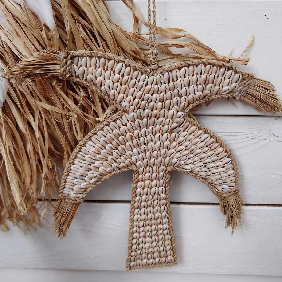 PALMA - Décoration murale en raphia et coquillages H36 cm x L26 cm