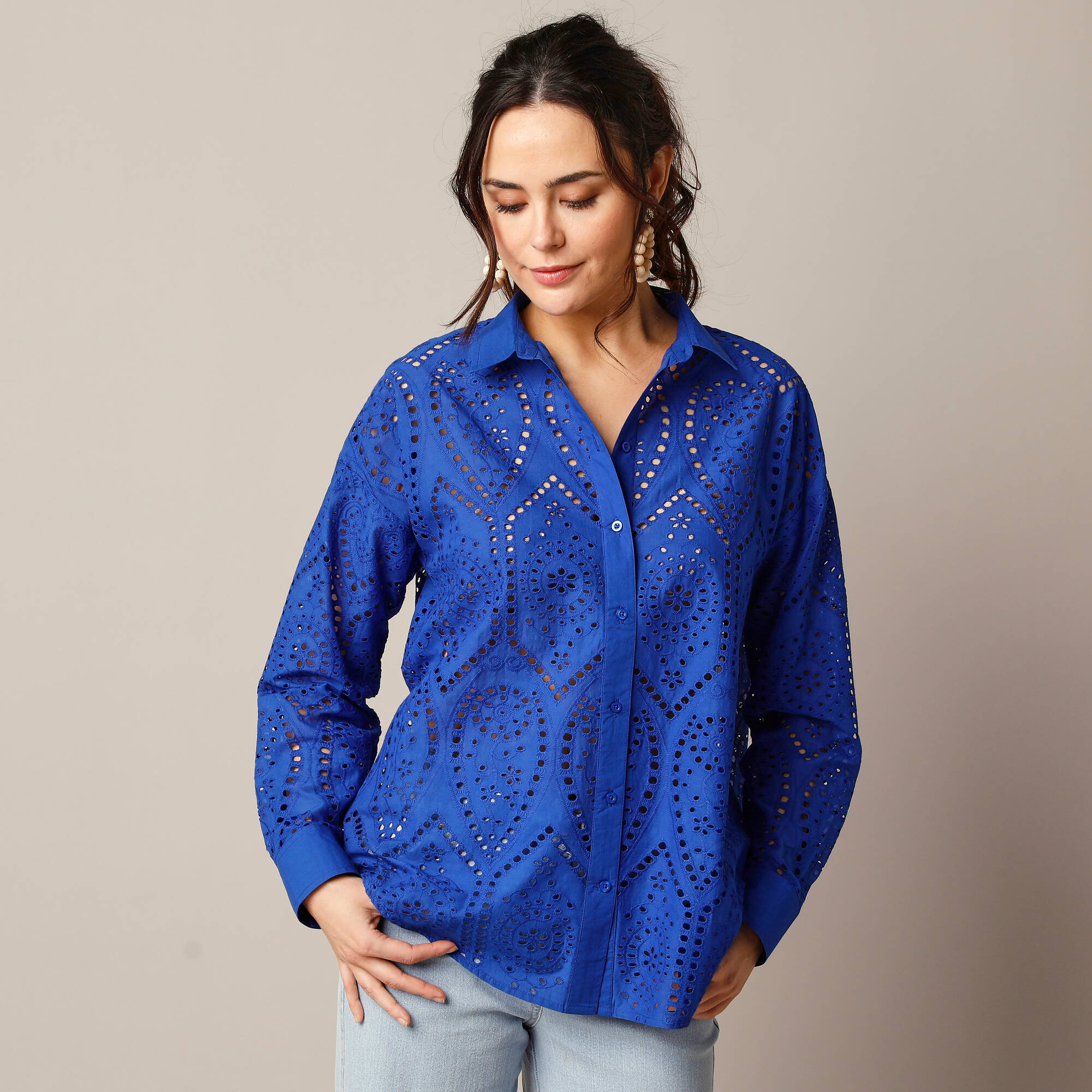 Chemisier broderie anglaise, manches longues