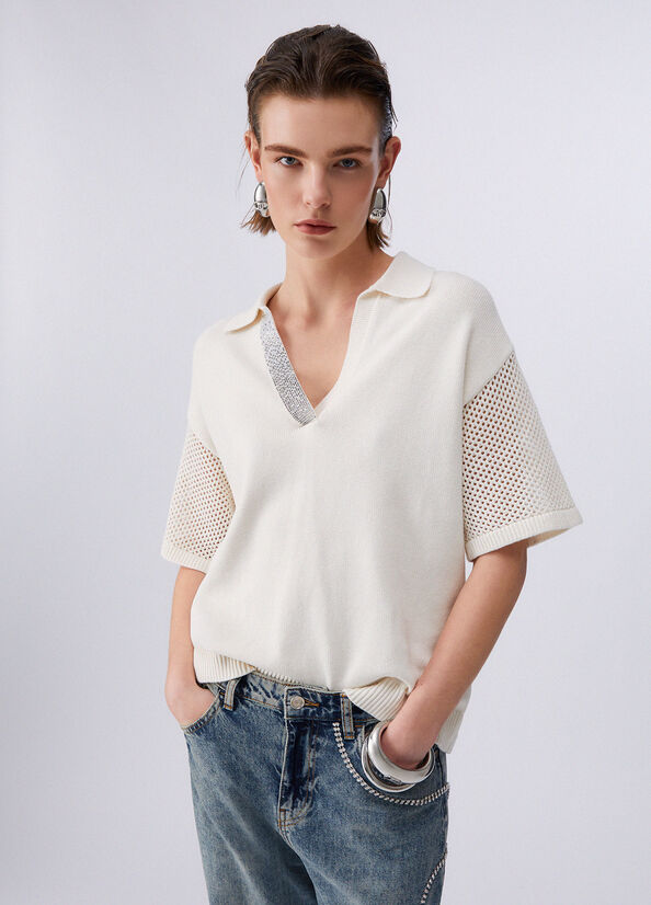 Top con dettagli traforati