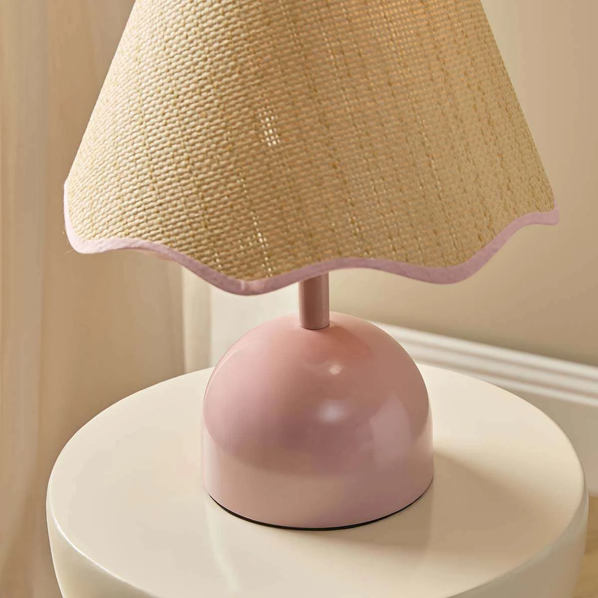 Lilly Table Lamp