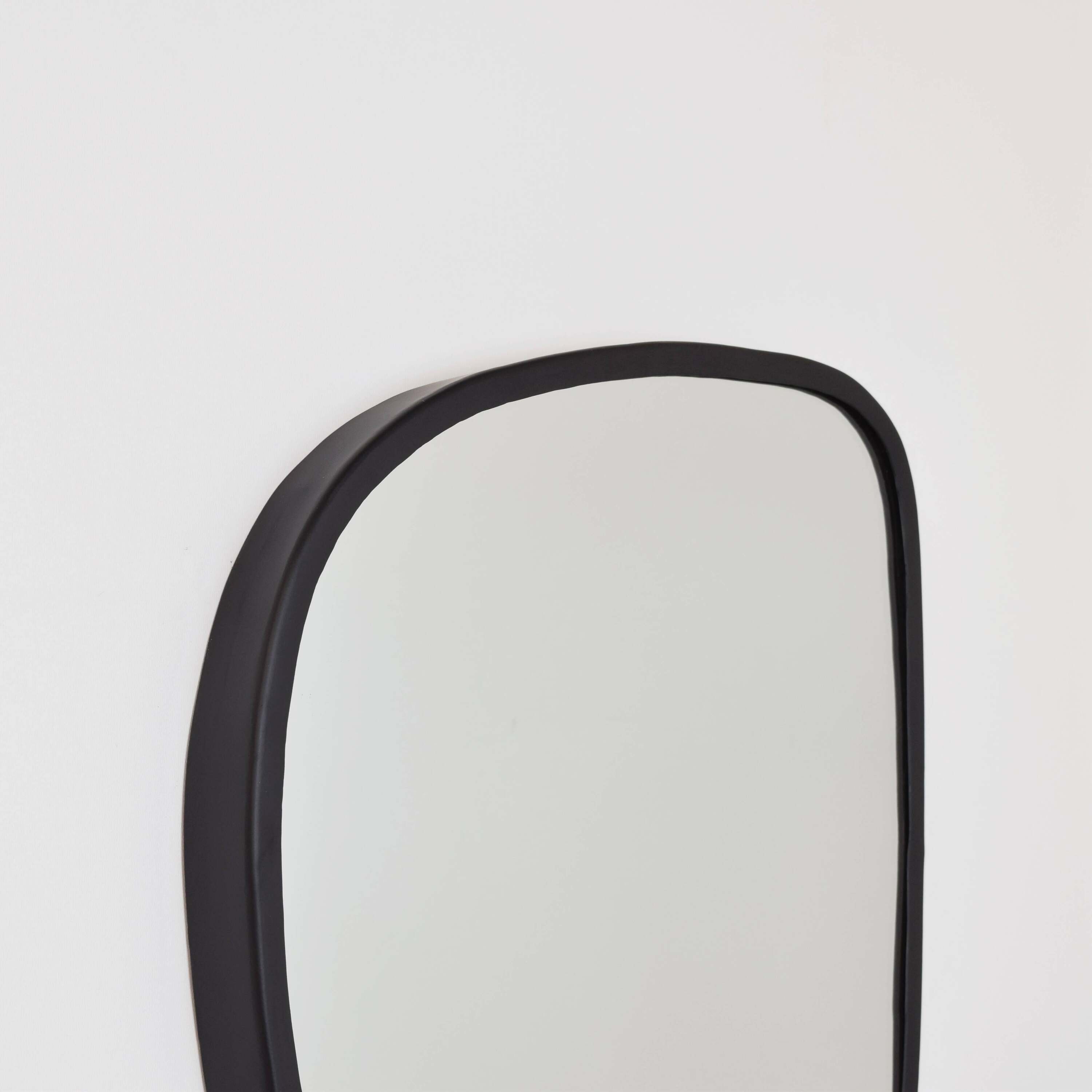 LOFT42 Spiegel Origa - Organische vorm - Metaal - Zwart - 60x40