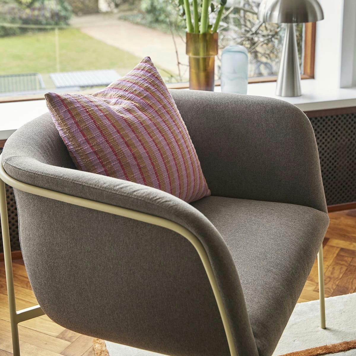 EYRIE - Fauteuil lounge en polyester et acier marron