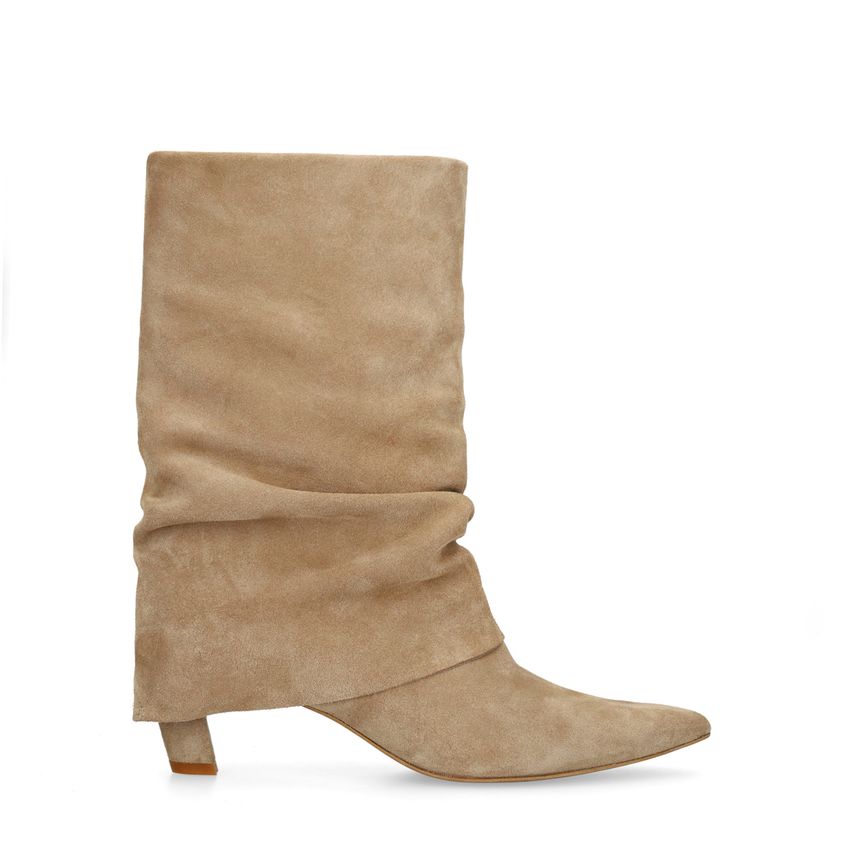 Manfield Beige suède enkellaarsjes met flap