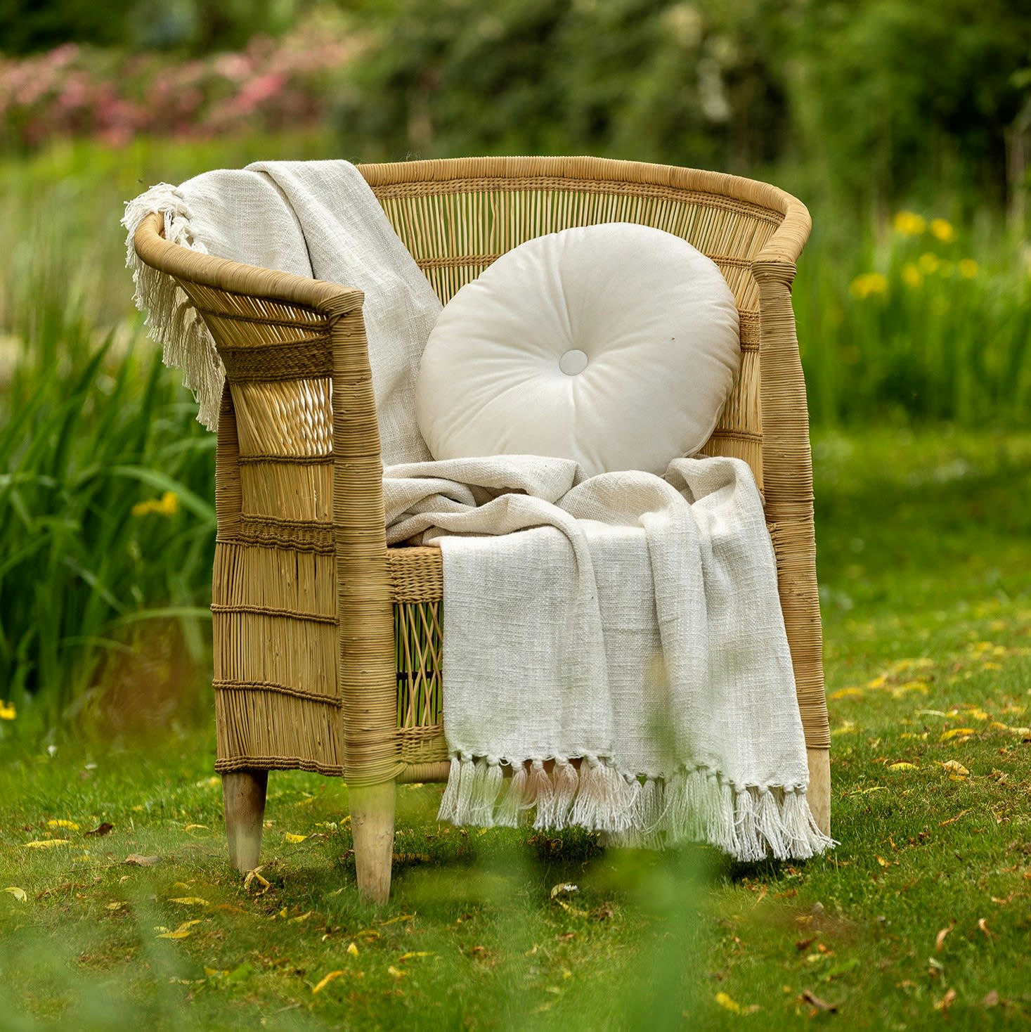 OLLY - Coussin rond blanc en velours 40 cm uni