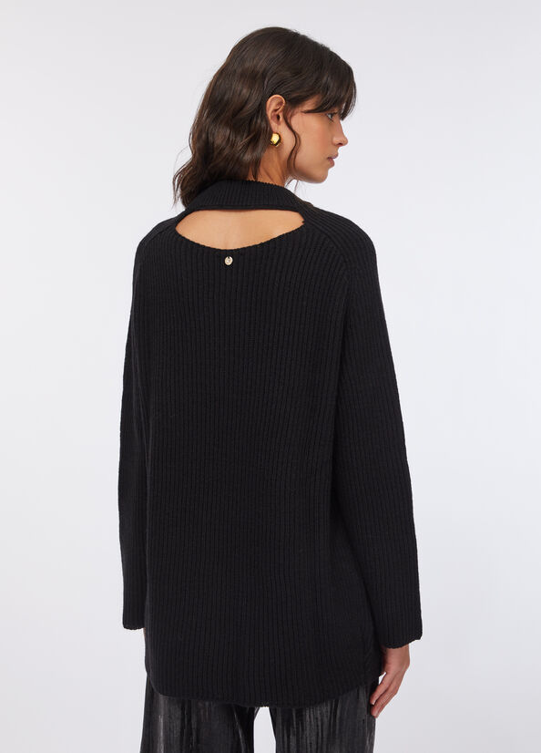 Maglione in lana con cut-out