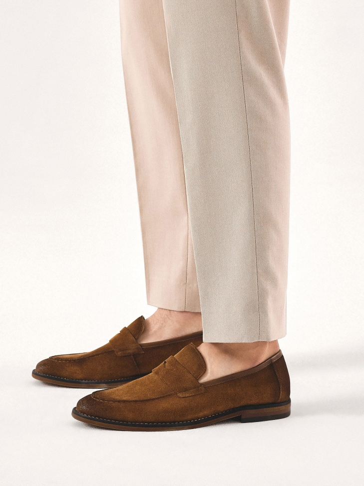 Suede loafers in brown color
