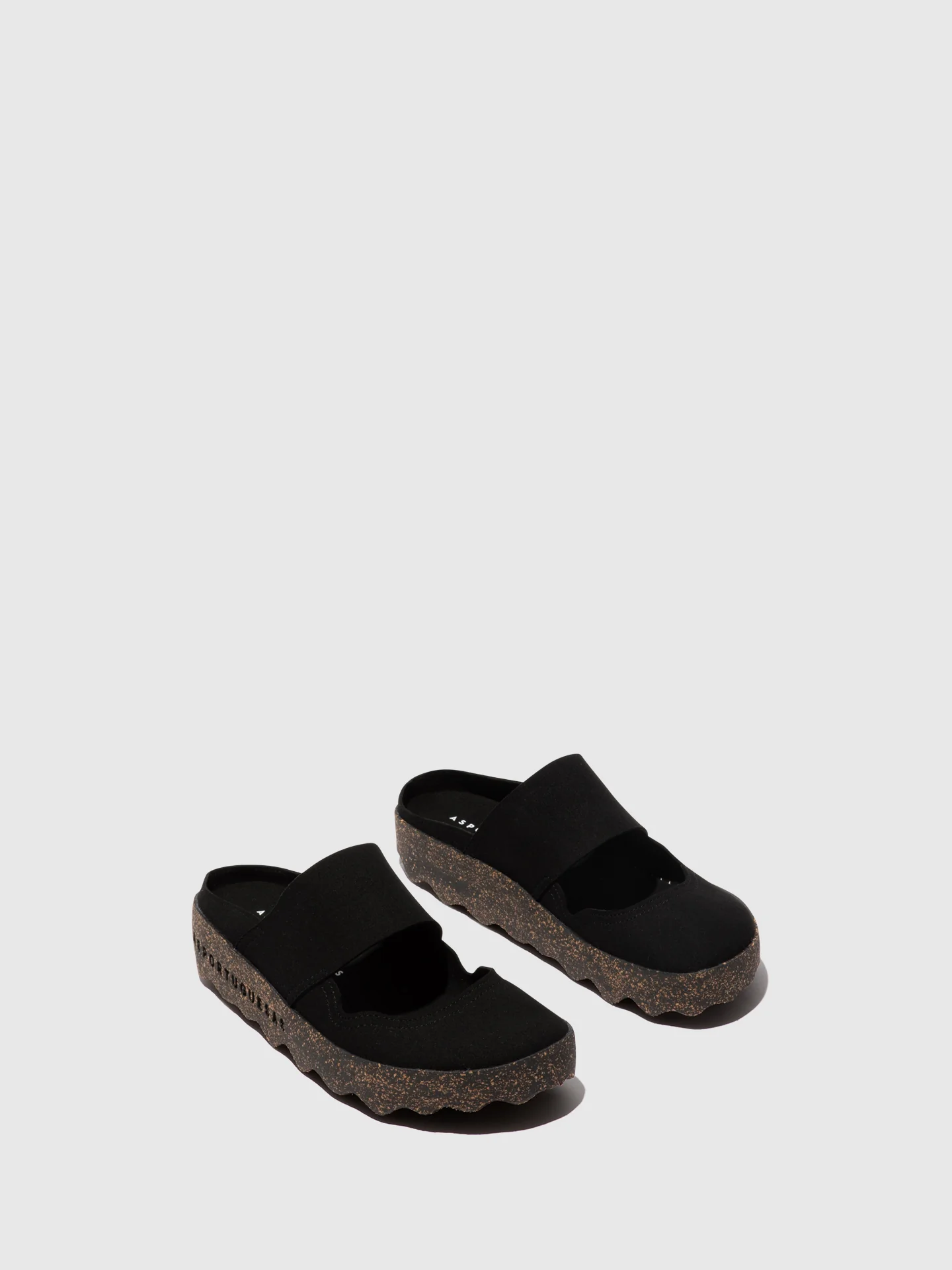 Mules Slip-on em Preto