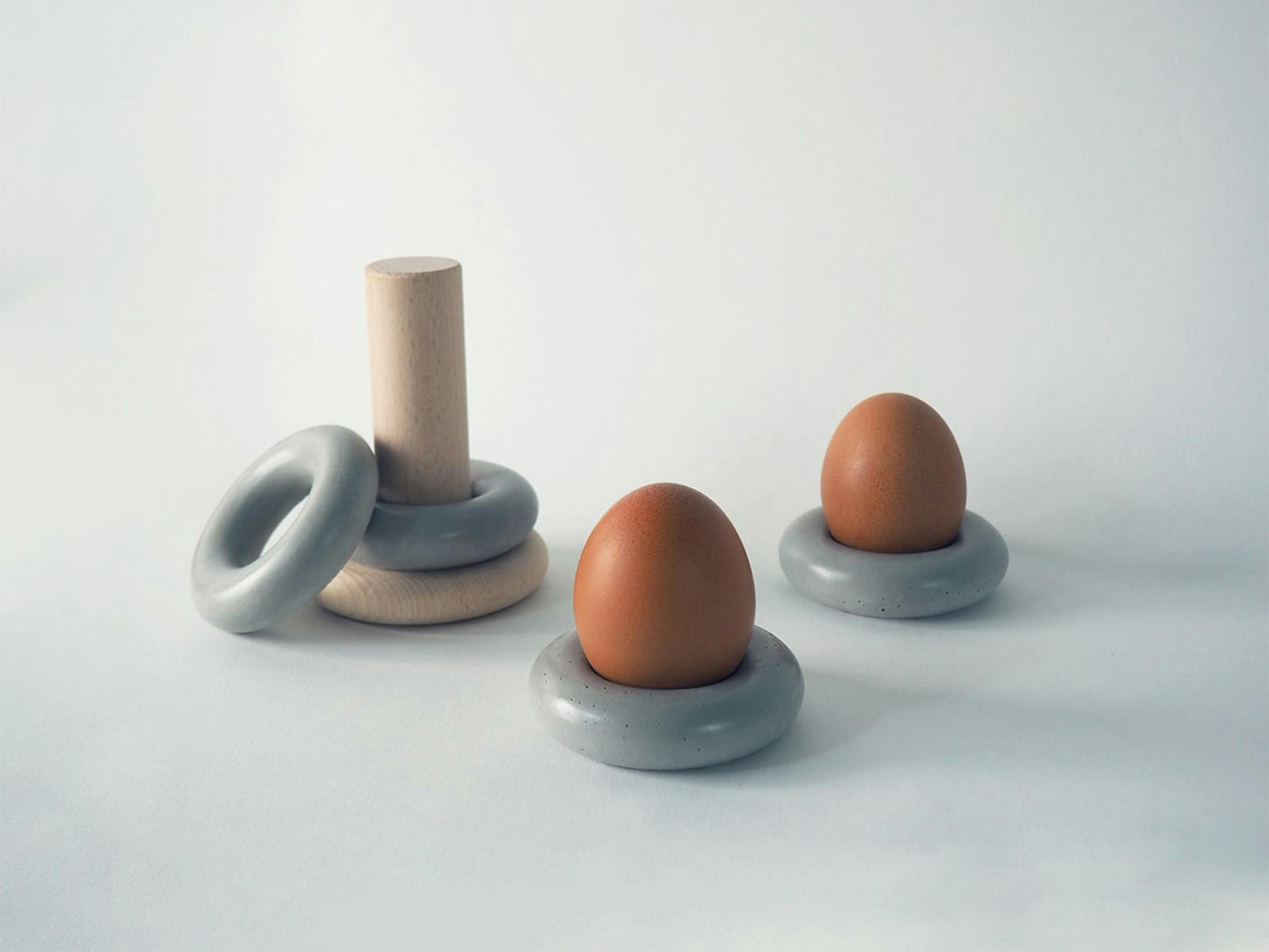 BOUÉE - Coquetier en bois et béton - Lot de 4