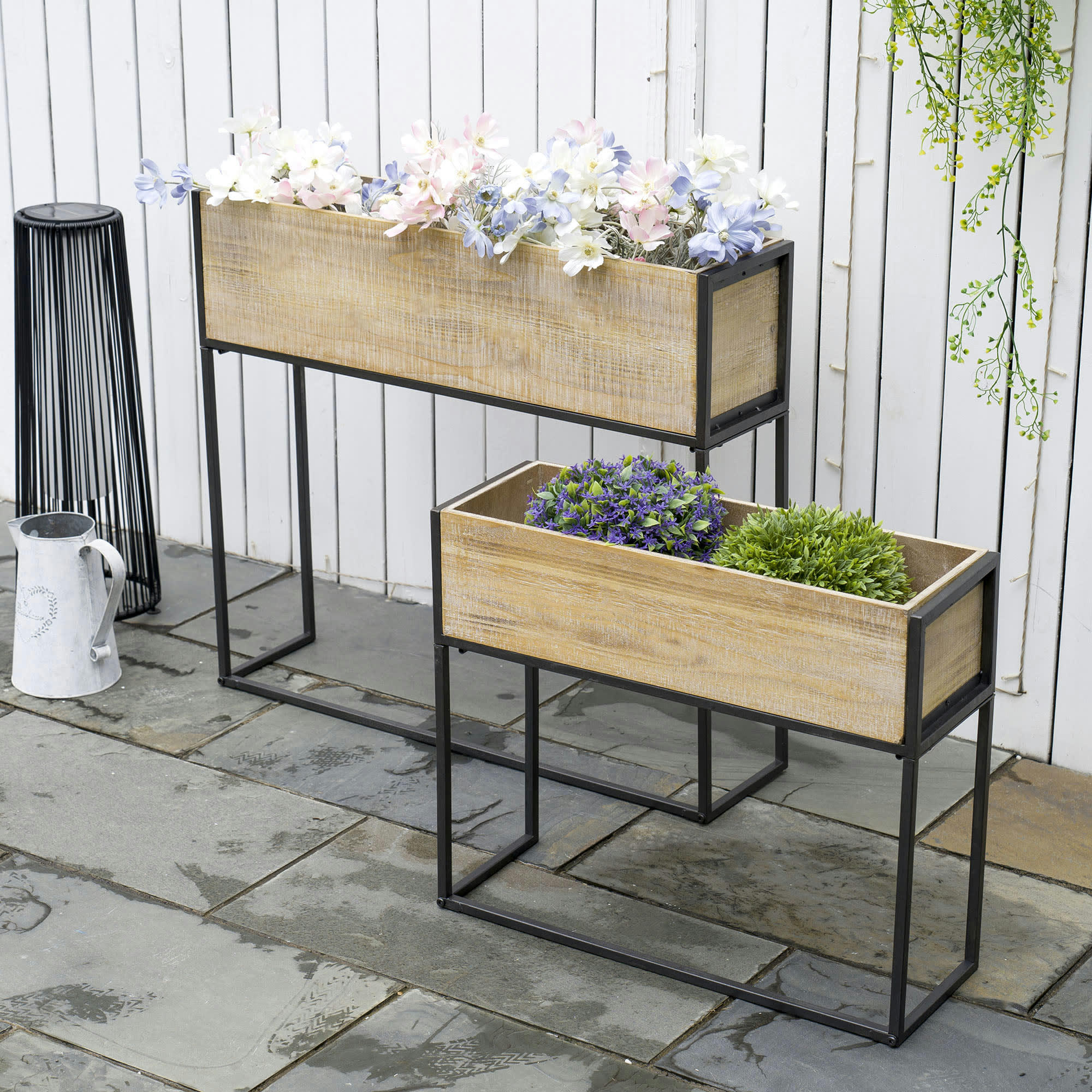 - Lot de 2 jardinières sur pied métal noir sapin aspect vieilli