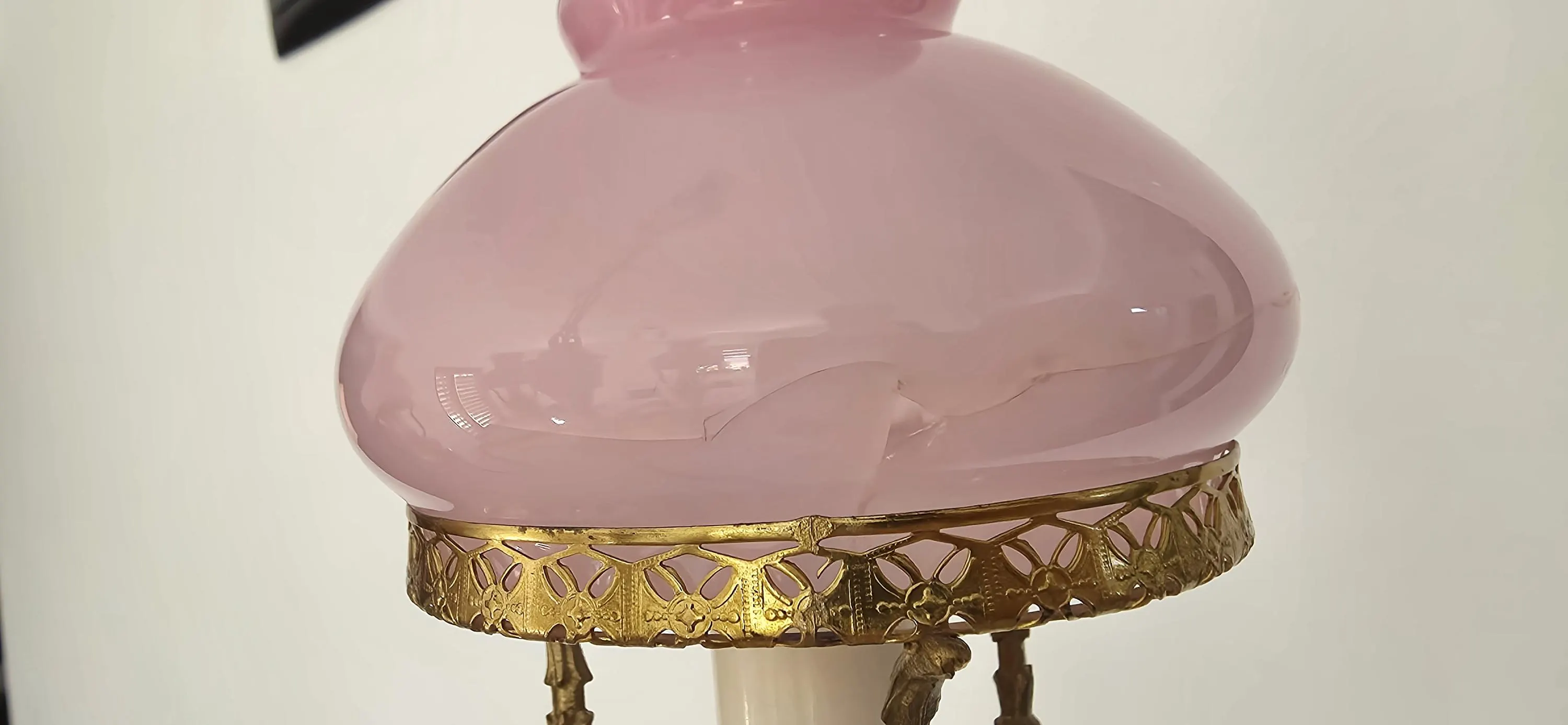 Italian Florentine Pink Chandelier, Hollywood Regency Brass & Porcelain, 5 Light Ceiling Lamp