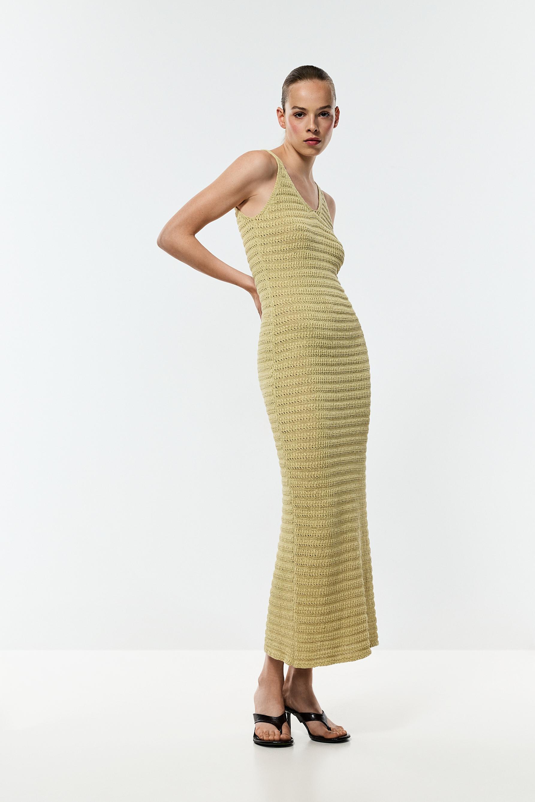 Vestido midi punto