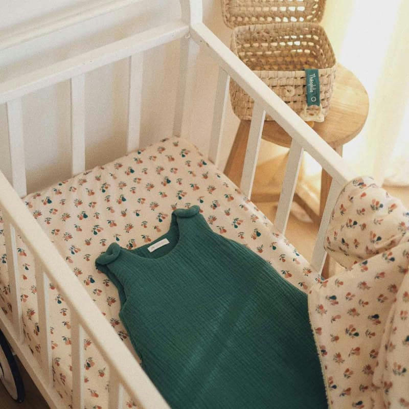 - Drap housse en coton bio poires d'automne (70 x 140 cm)