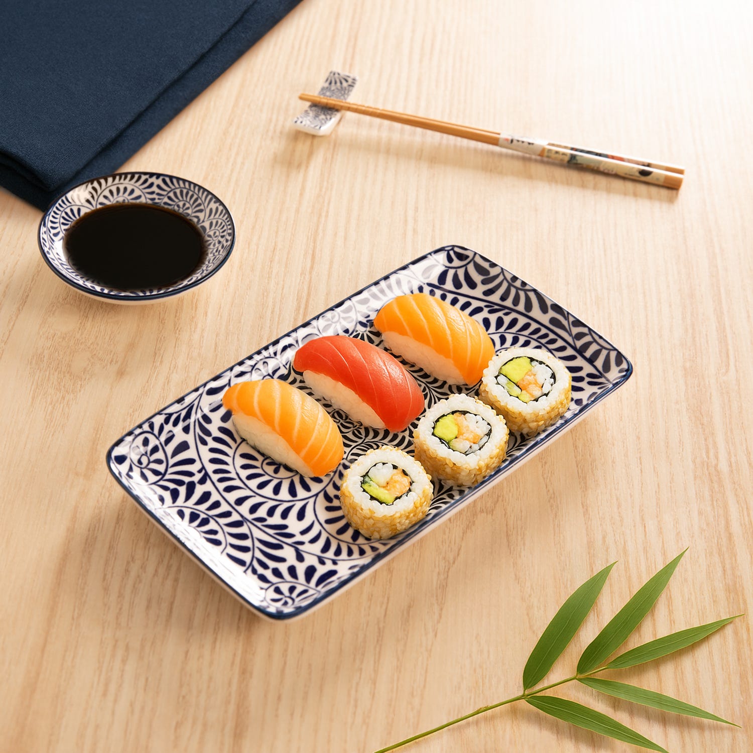 Set sushi 3 pezzi piattino rettangolare blu Sushiko