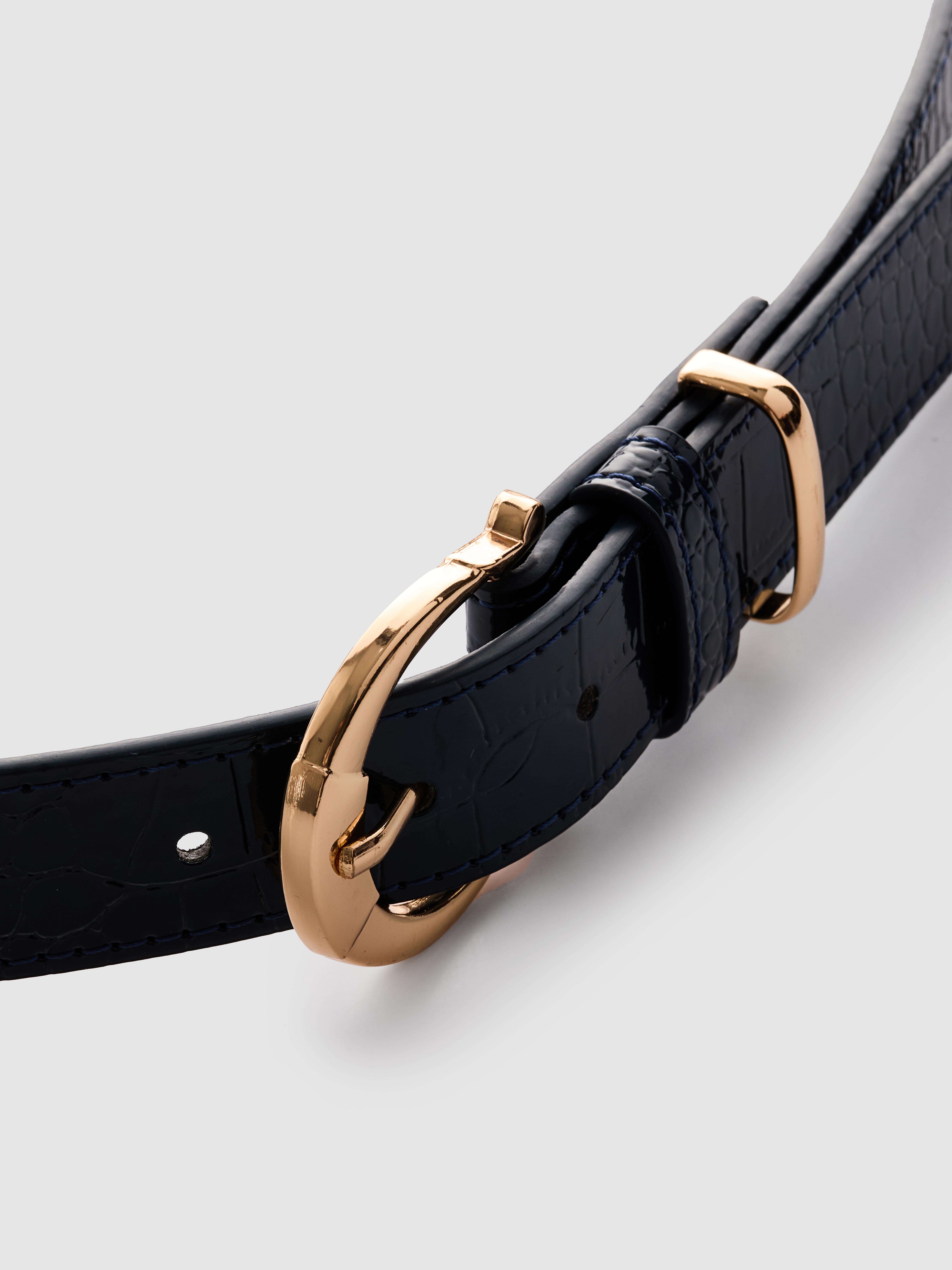 Horseshoe-Buckle Belt