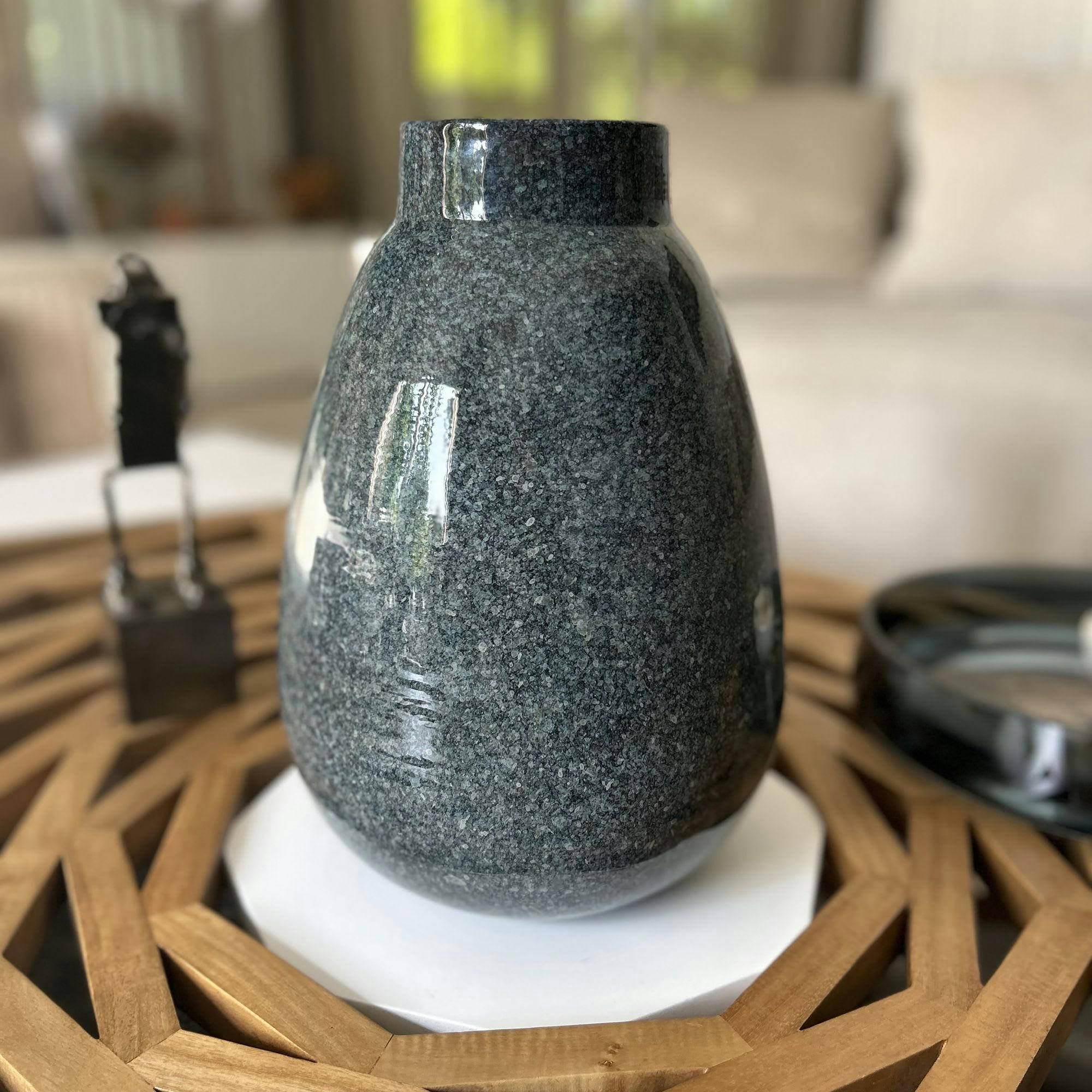 IRIZ - Vase en métal effet marbre h30cm