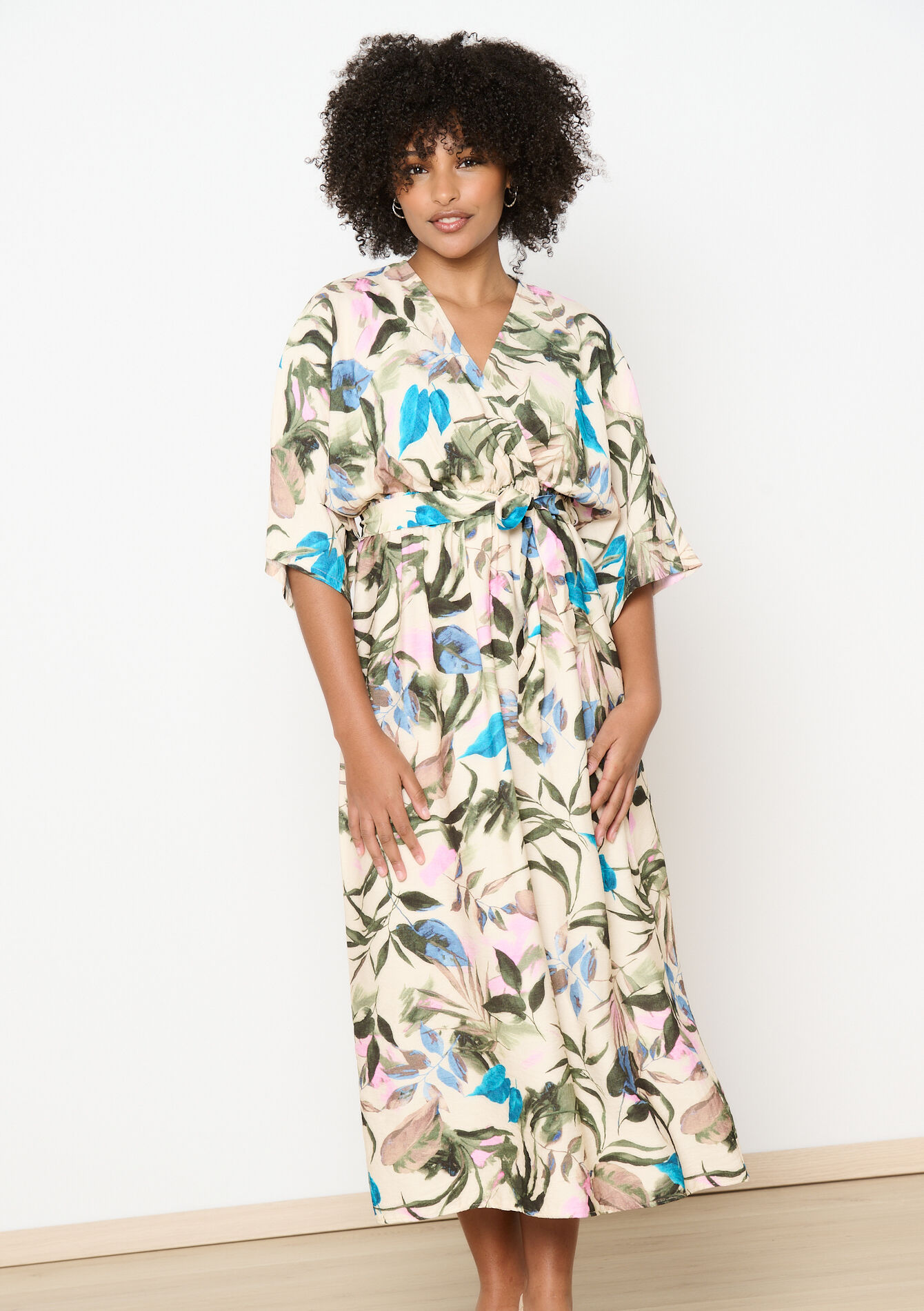 Wikkeljurk met bloemenprint