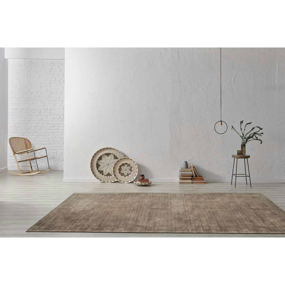 BRIDGET - Tapis moderne fait main en Viscose Taupe 160x230 cm