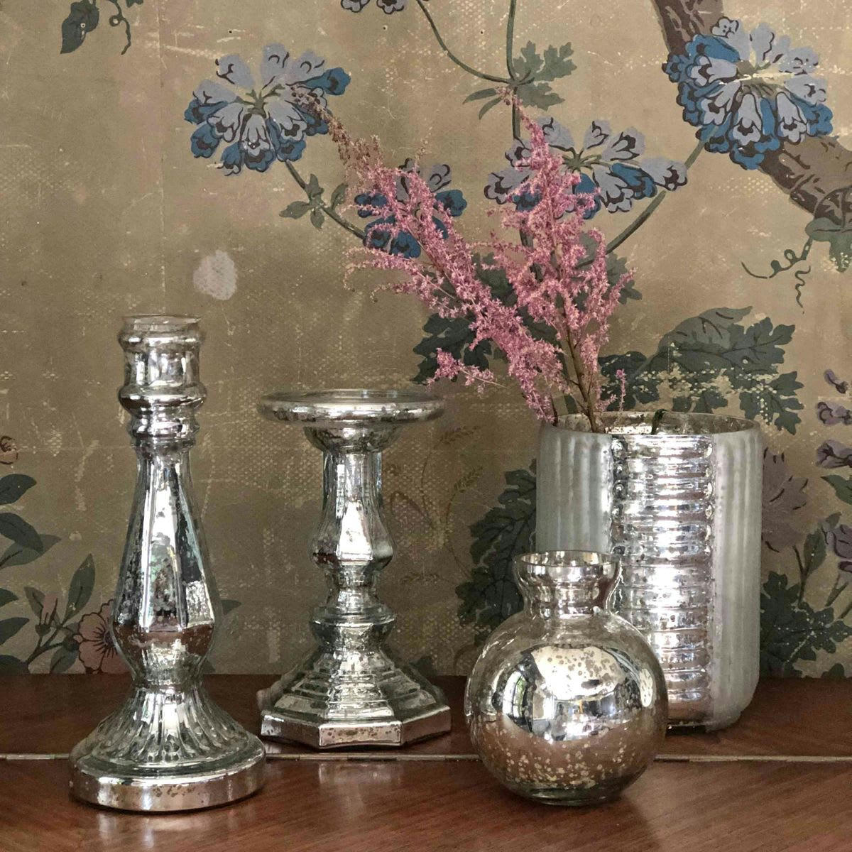 - Vase boule en verre mercurisé