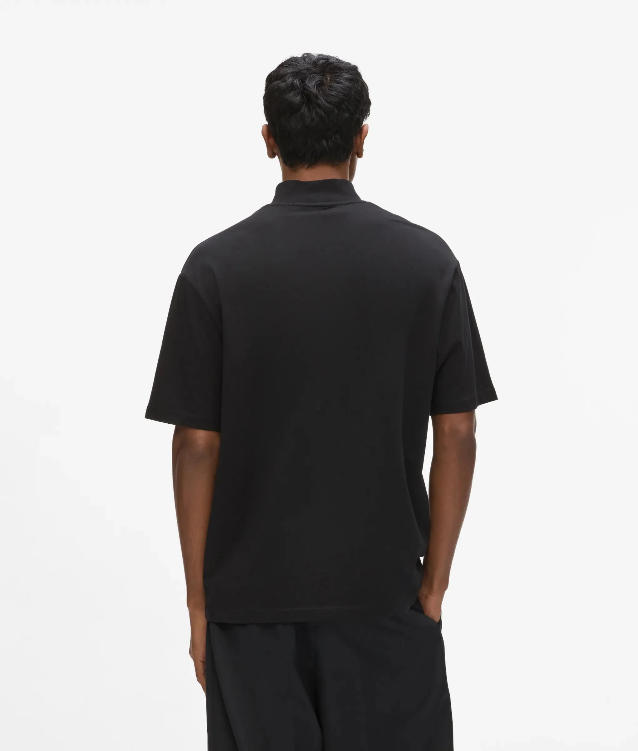 T-shirt à col montant