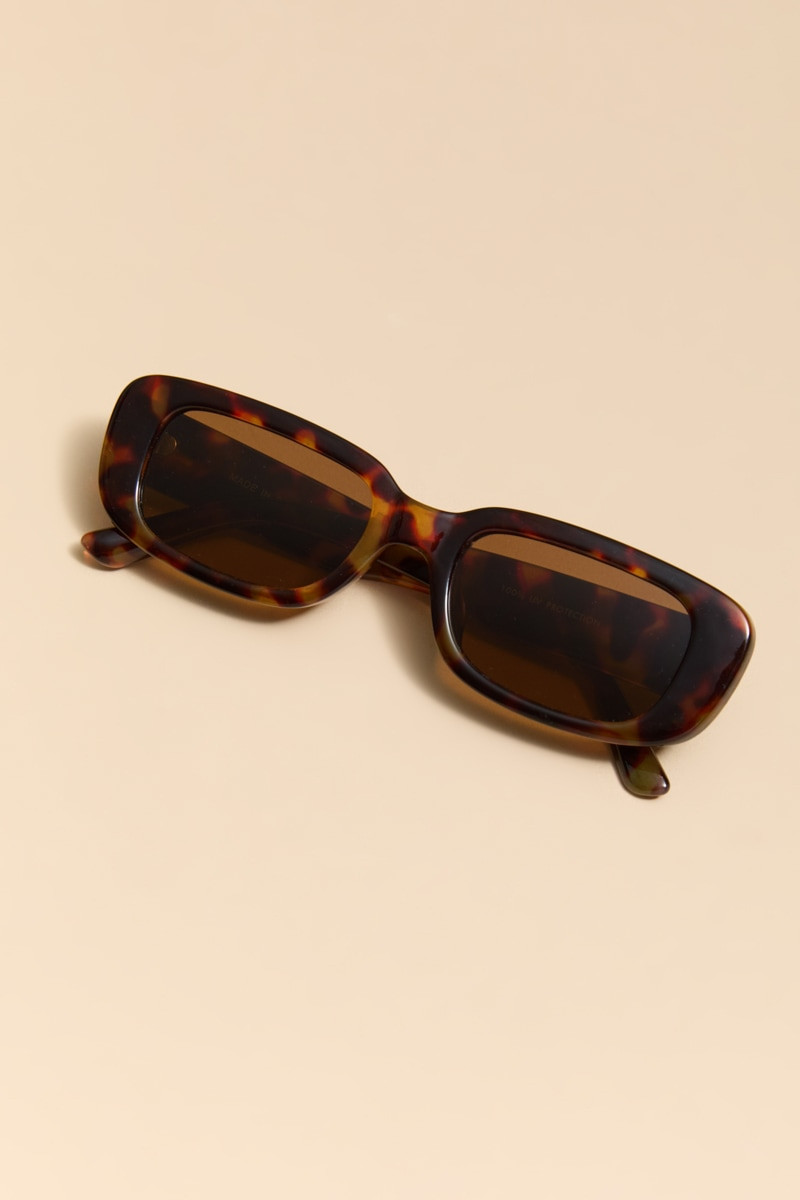 Julia Tort Shell Round Sunglasses