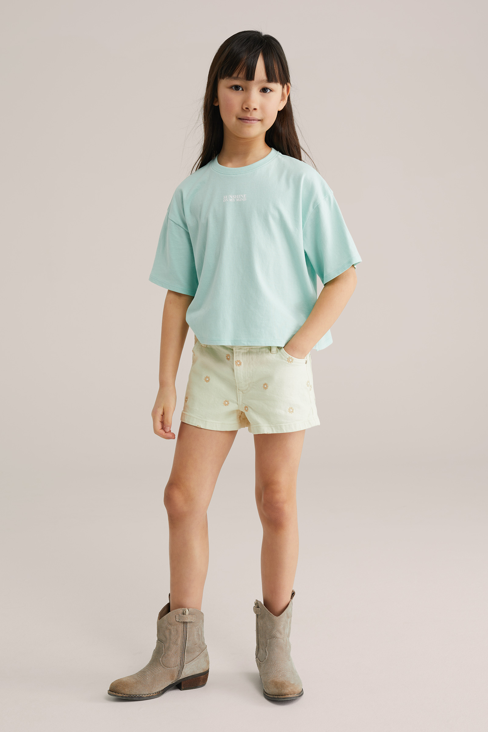 Meisjes denim short met embroideries