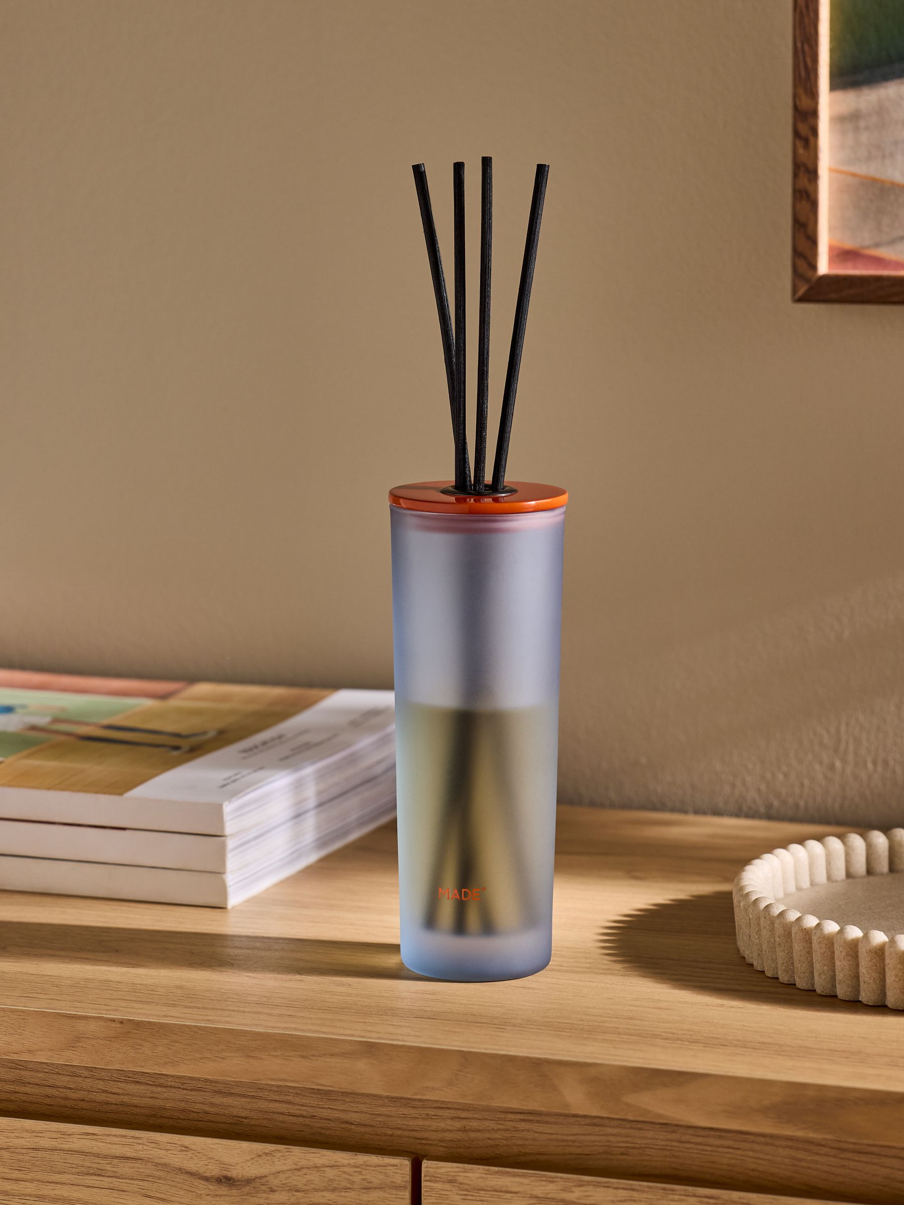 200ml Fragranced Reed Diffuser in Lavender and Cardamon