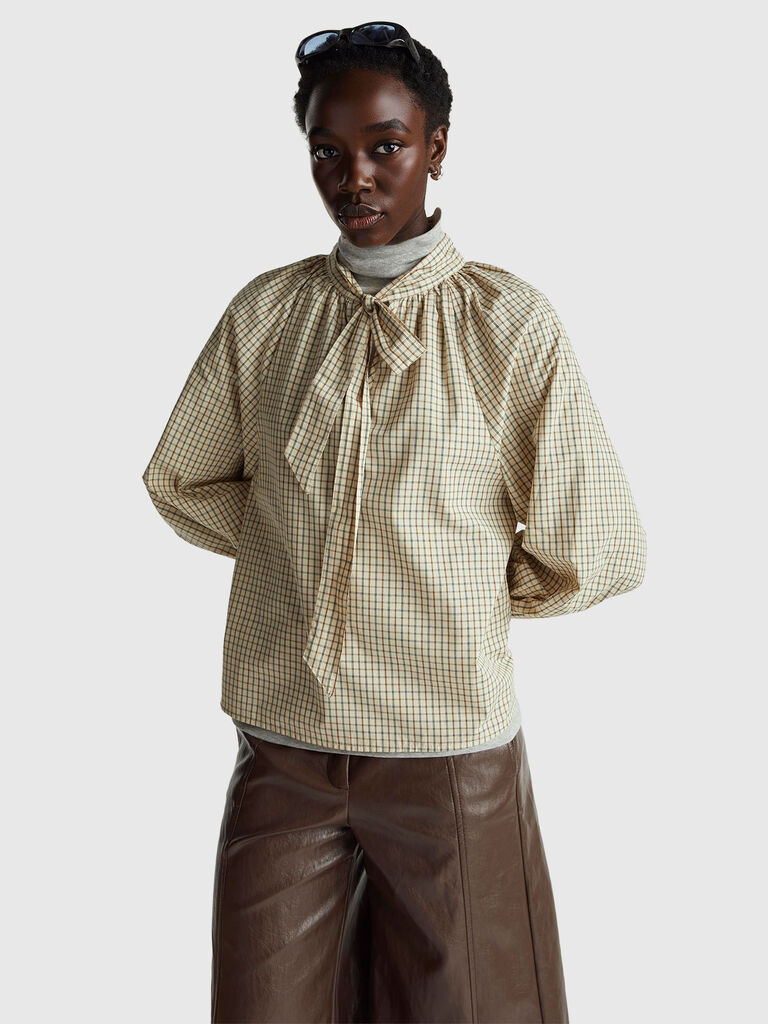 Check blouse with bow