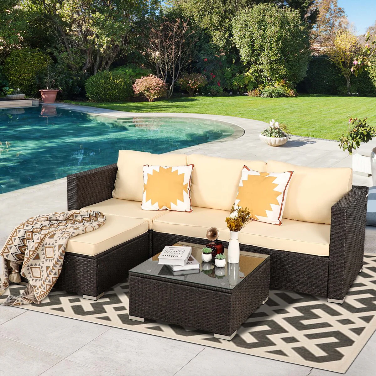 Vrakae Oversize 5 Piece Outdoor Patio Rattan Wicker Sectional Set
