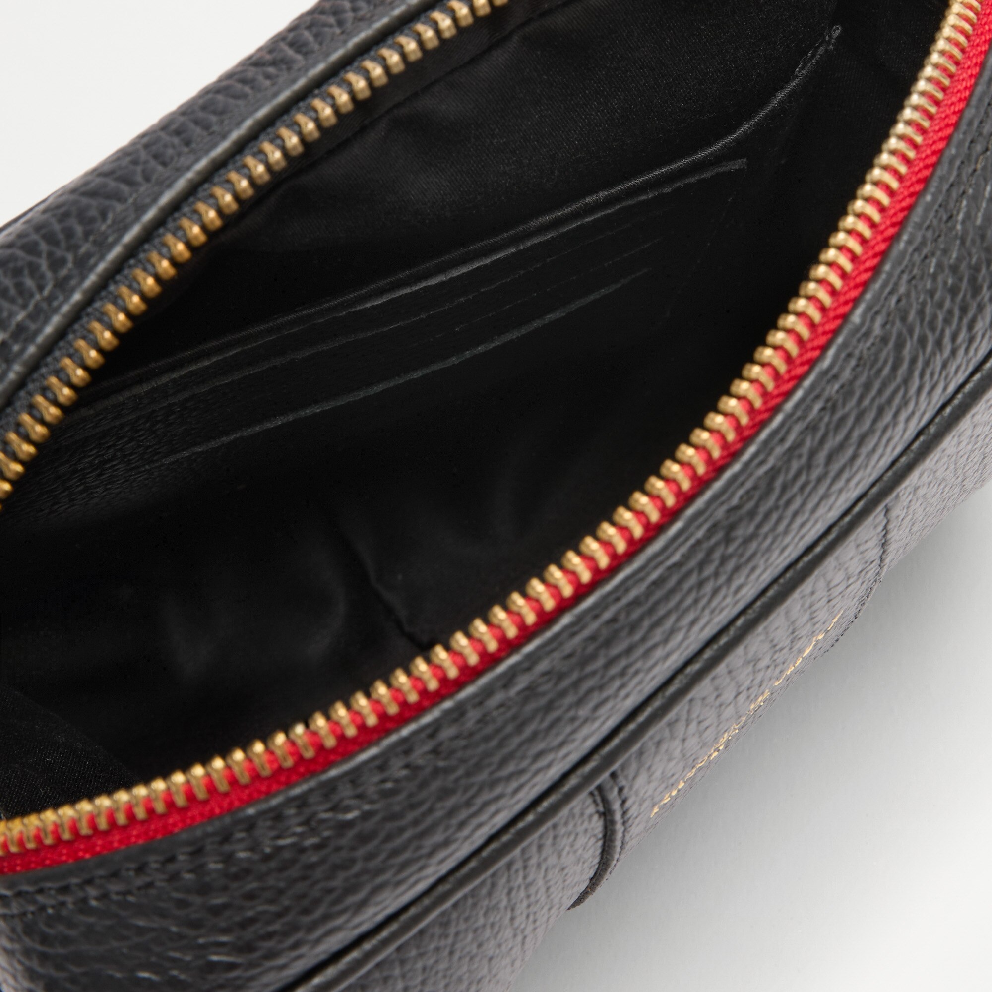 Robin<br>Sports Strap Camera Bag