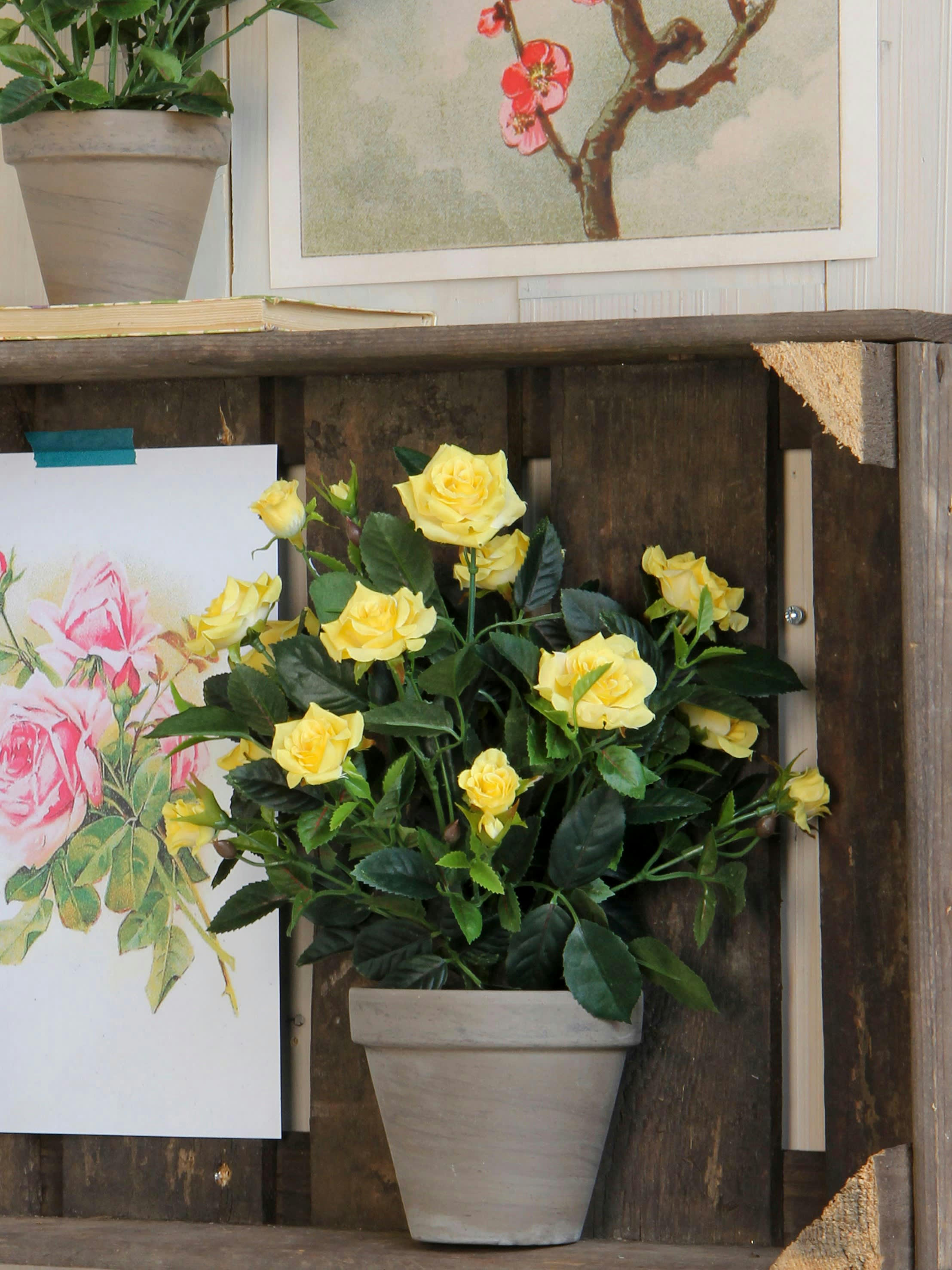 - Rosier artificielle jaune en pot H33