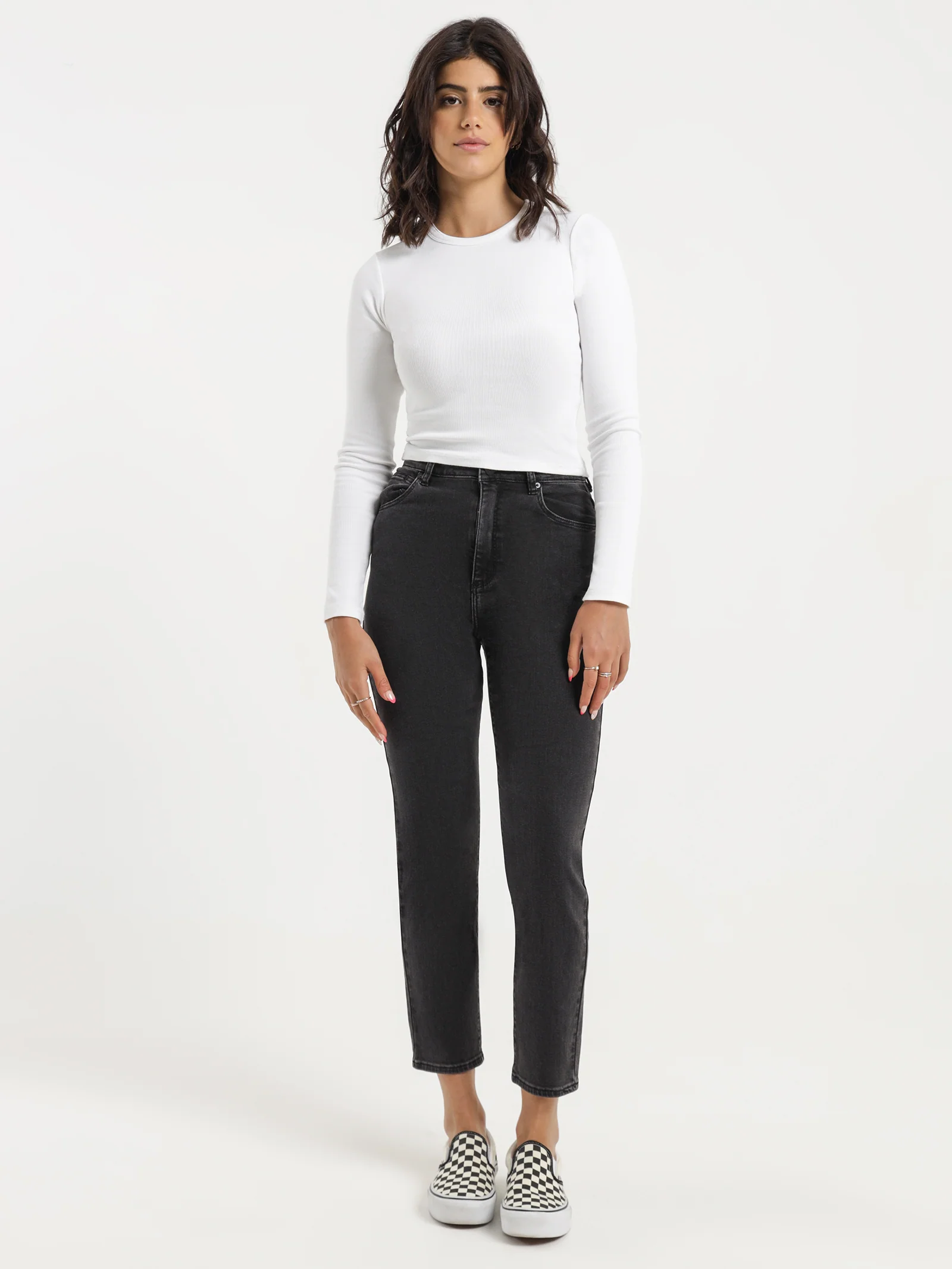 94 High Rise Slim Leg Mom Jeans