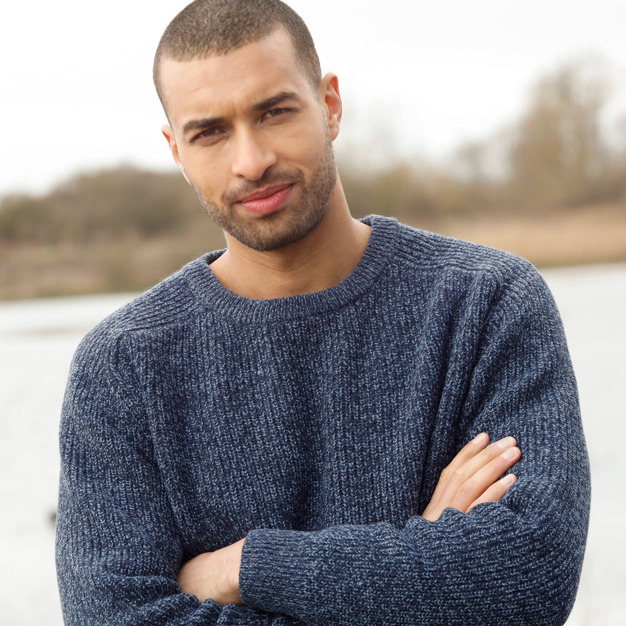 Pull col rond manches marteau c&ocirc;tes anglaises 30% laine