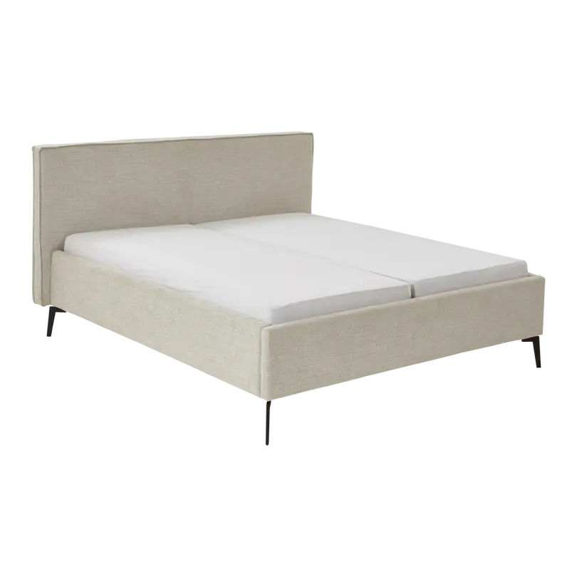 Bett Riva