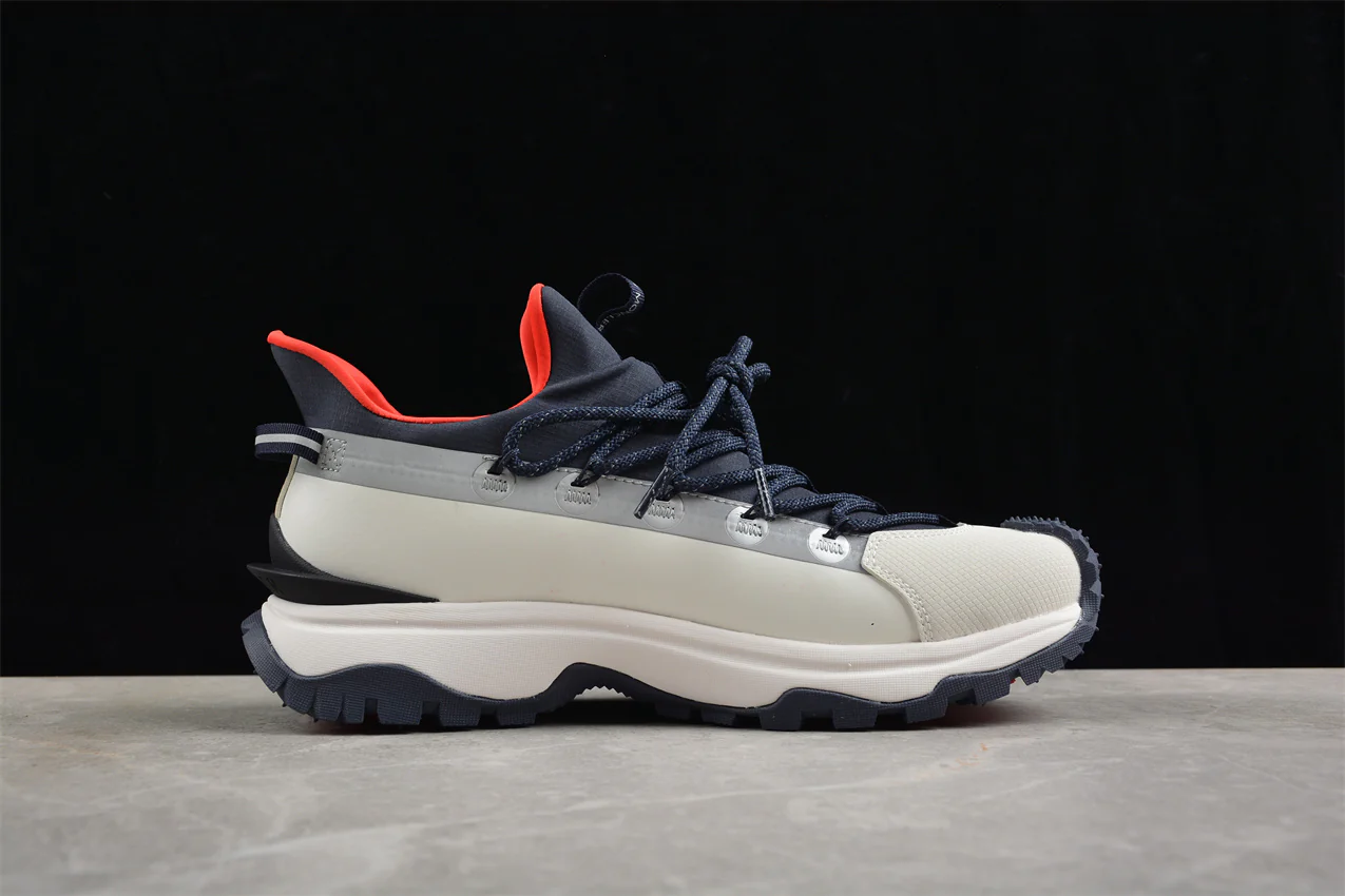 Moncler Trailgrip Lite 2 