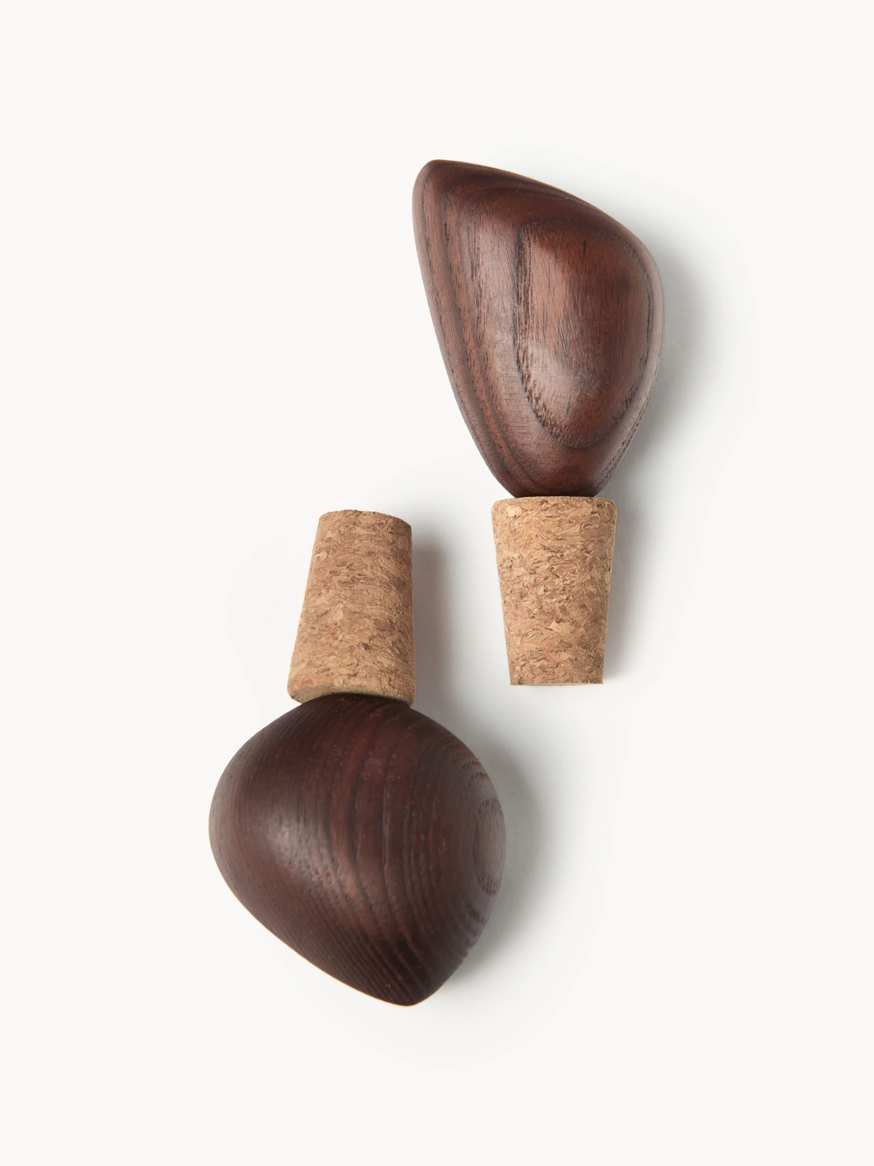 Weinverschlüsse Cairn aus Eschenholz, 2er-Set