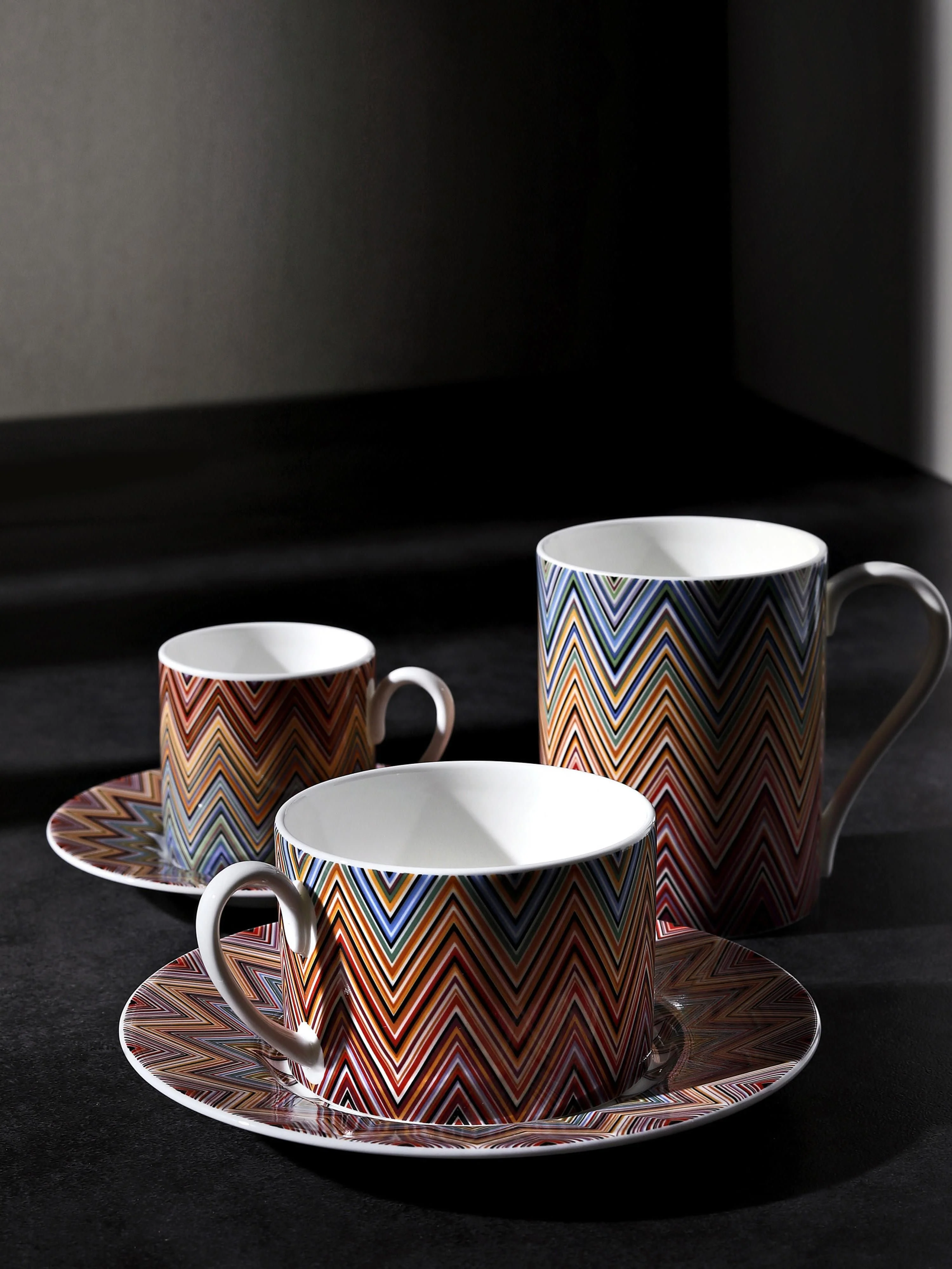 Kaffeetassen Jarris mit Untertassen aus Fine Bone China, 2er-Set