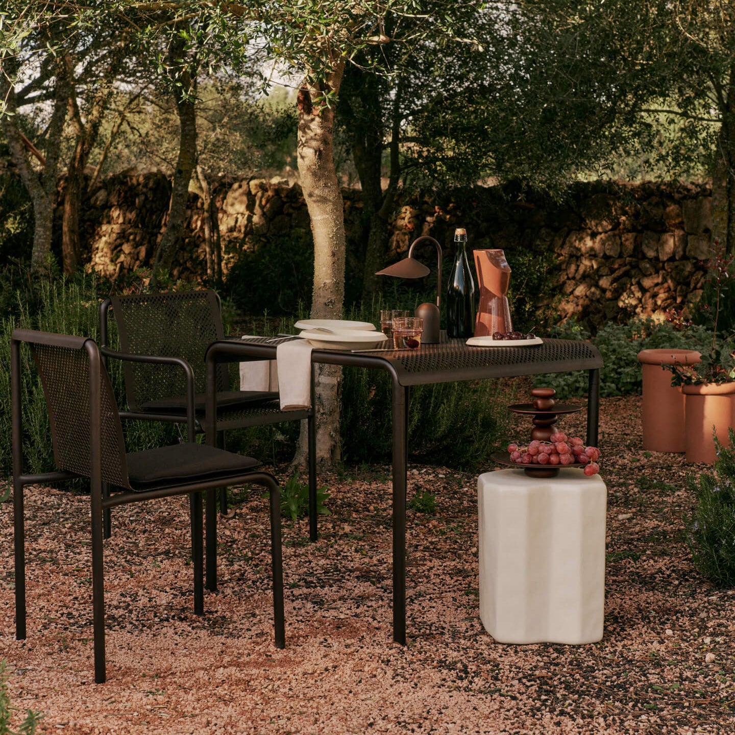 Ferm Living Dapple Tuinstoel - Dark Chocolate