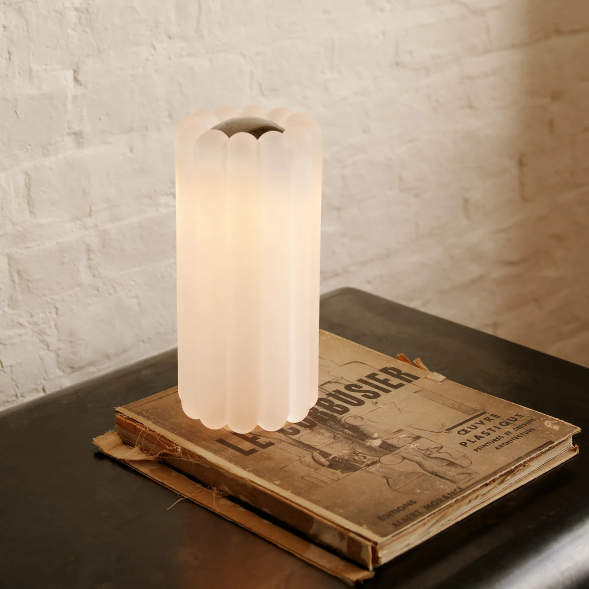 Tom Dixon - Press LED Tischleuchte, frosted
