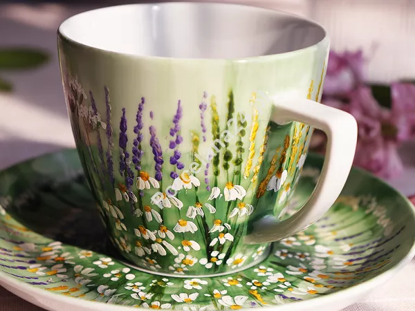 Filiżanka ze spodkiem 0,35 L / 17 cm ręcznie malowana - Łąka jasnozielona (9) DA.FS35-9