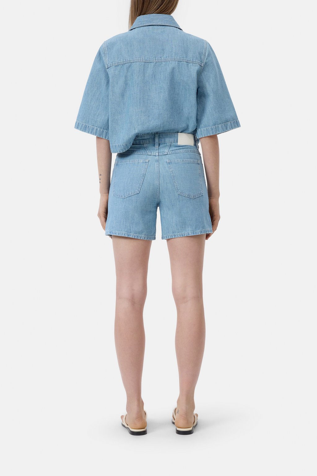Regular Shorts - Janey