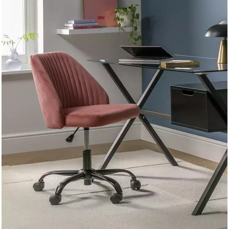 Habitat Nori Velvet Office Chair - Pink