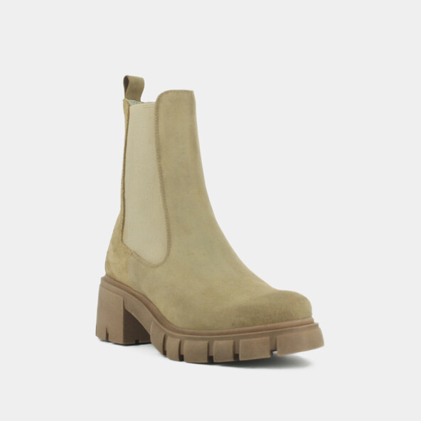 Bottines à talons et semelles crantéesen croute beige | MO?SE