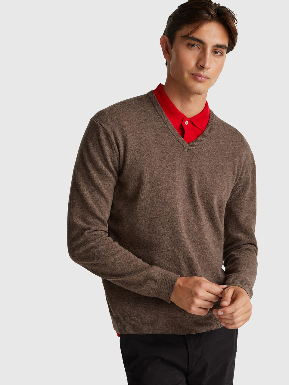 Gray V-neck sweater in pure Merino wool