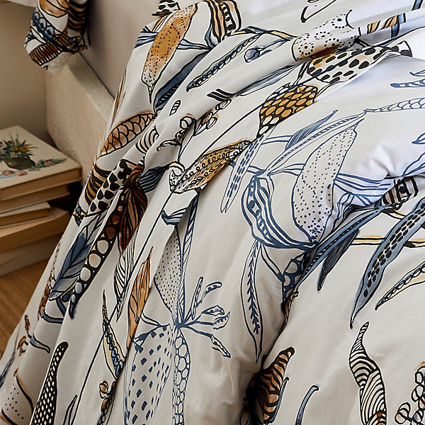 Drap plat aux fleurs exubérantes (240x310 cm - Blanc)