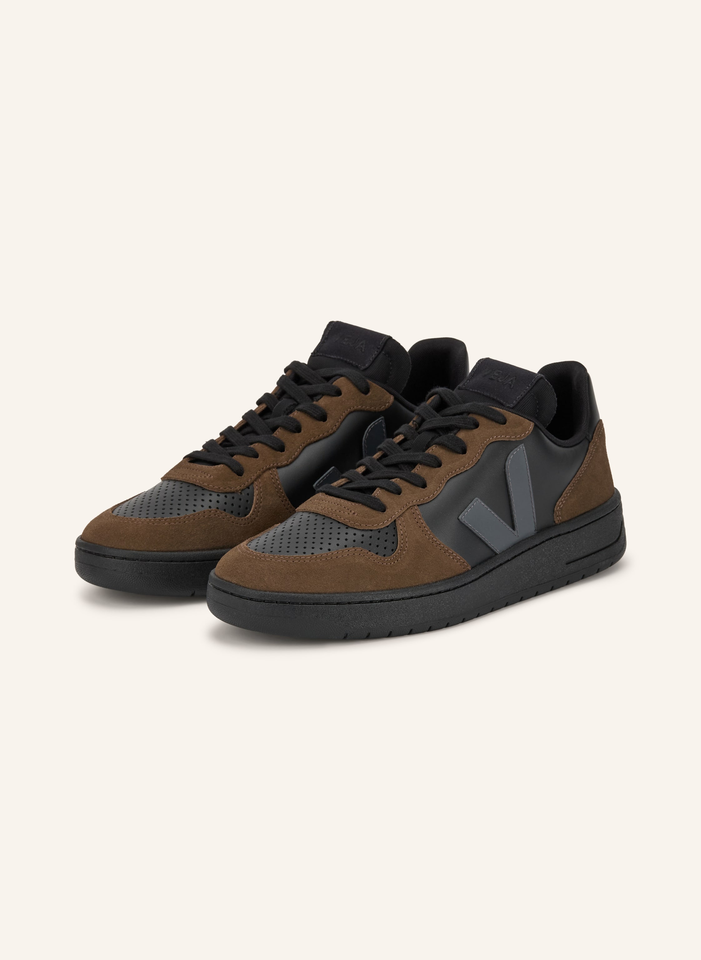 VEJA Sneaker V-10 PRIME