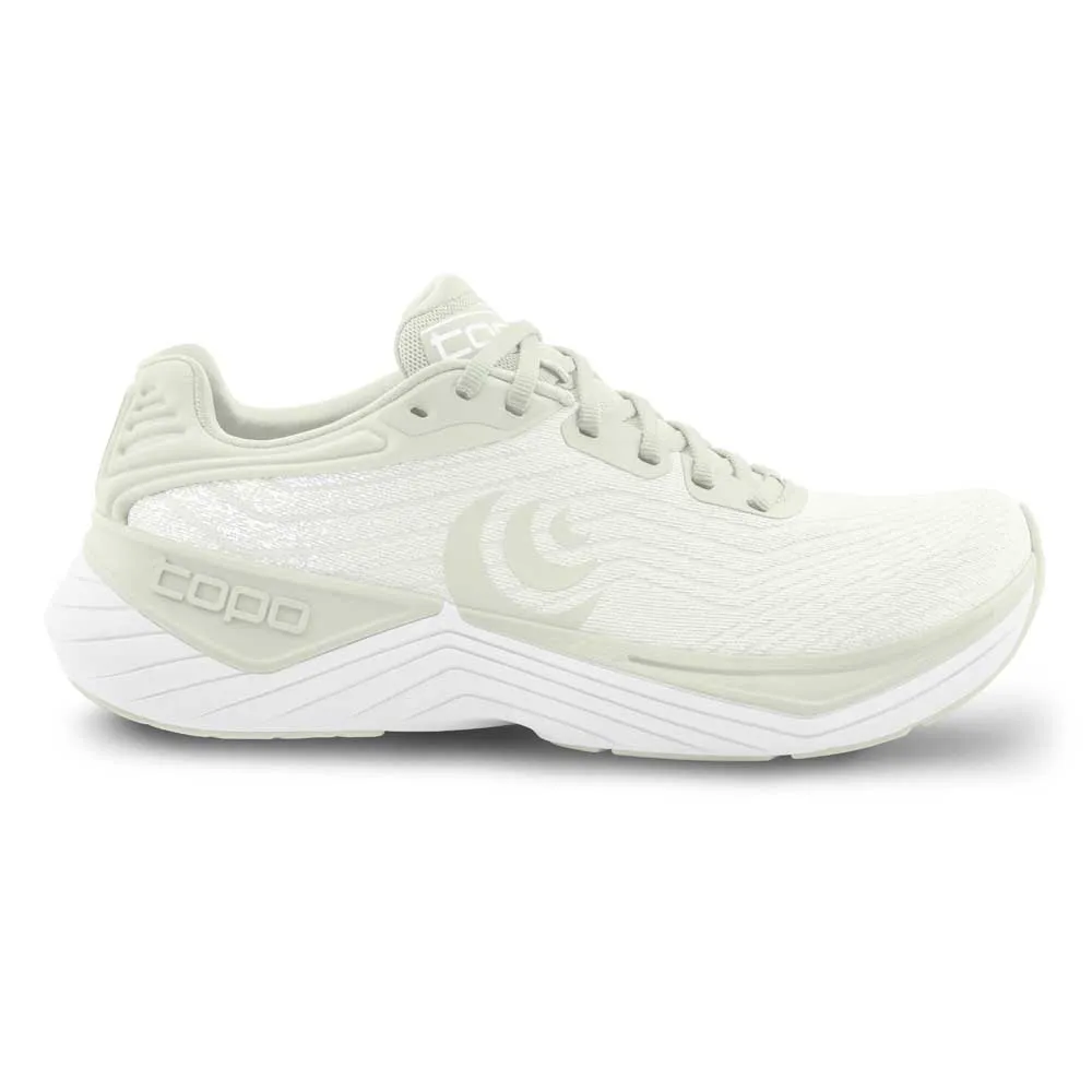 Topo Athletic Ultrafly 5 running shoes