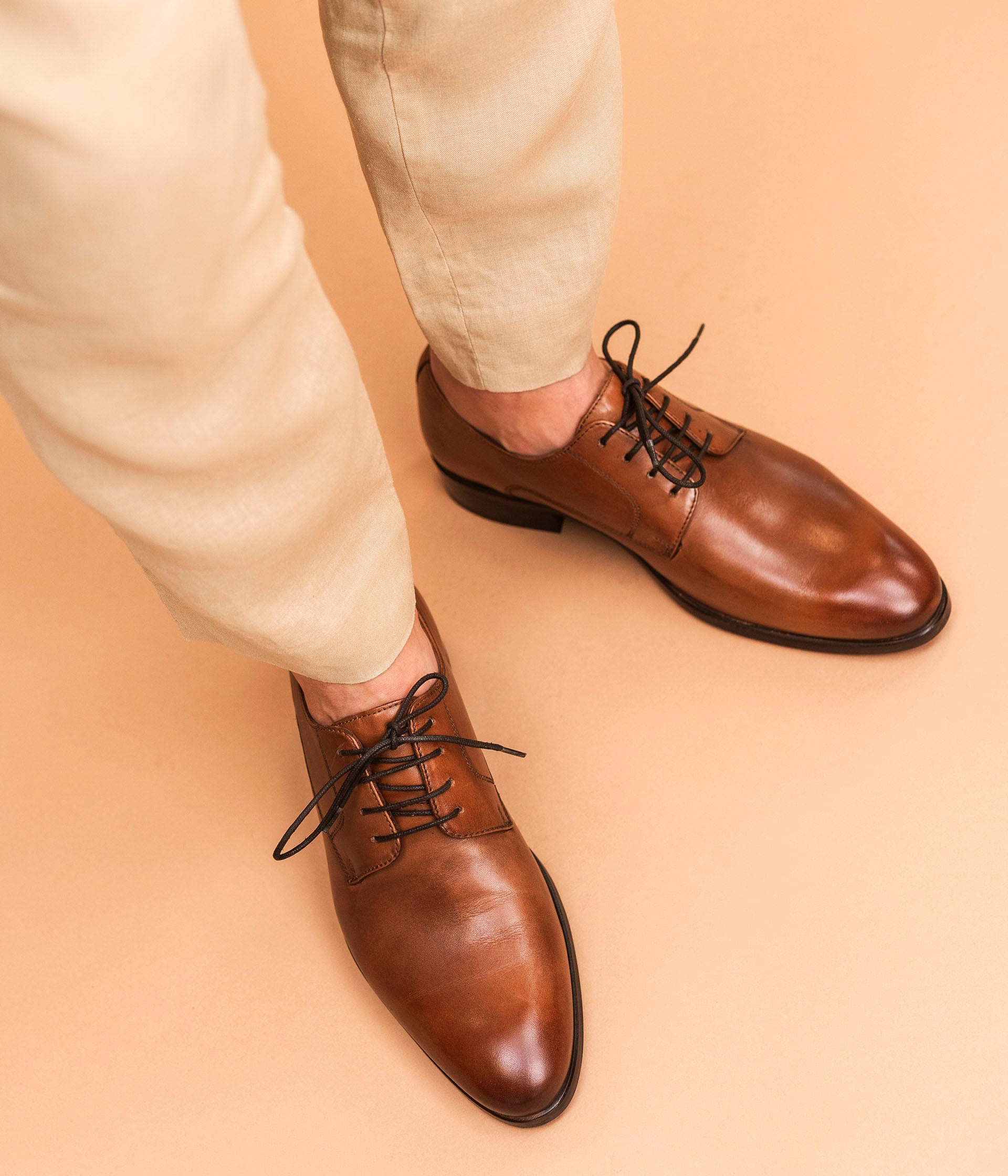 Derby Leonardo cognac