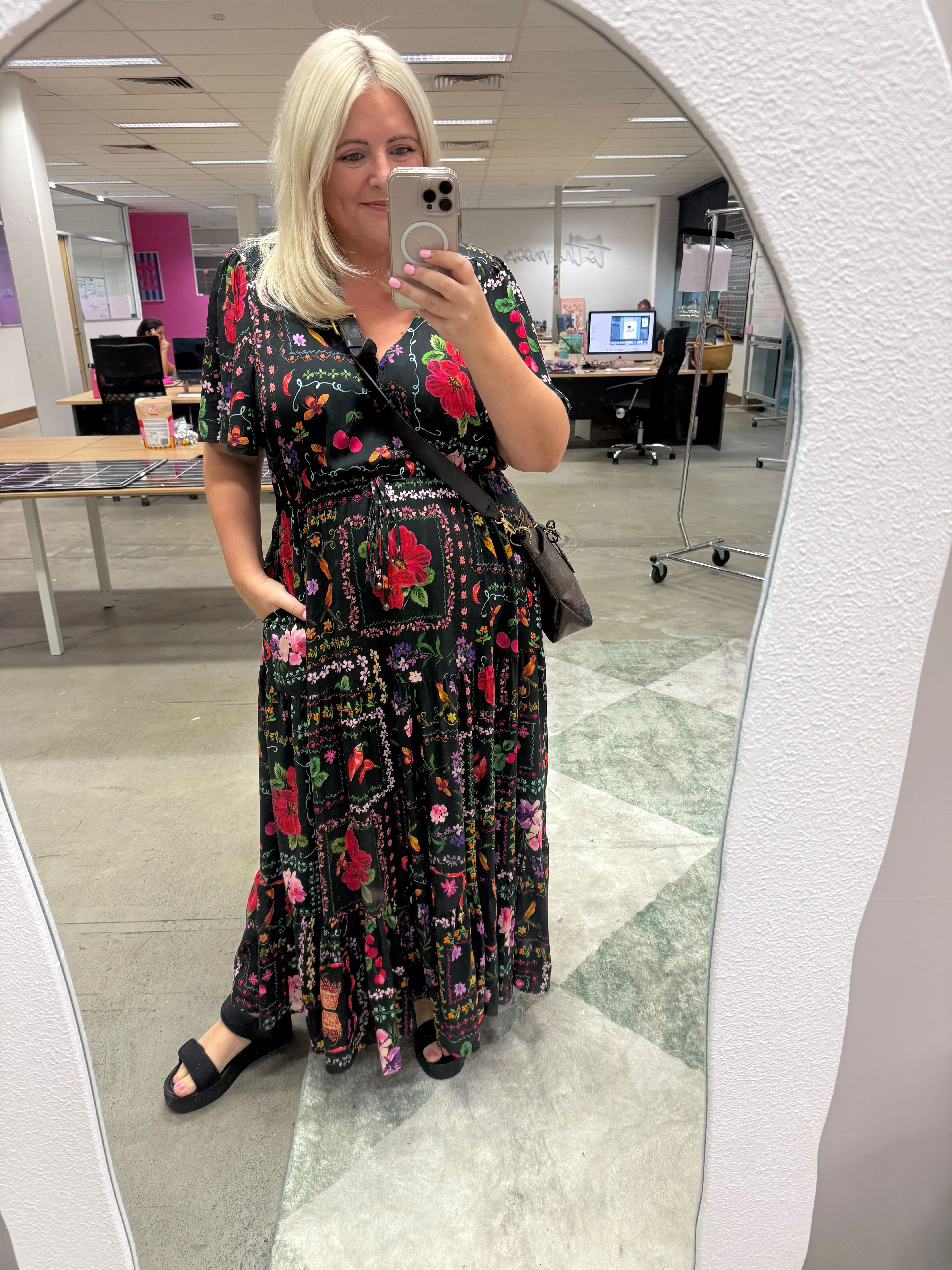 Bonnie Maxi Dress in Sweet Bee
