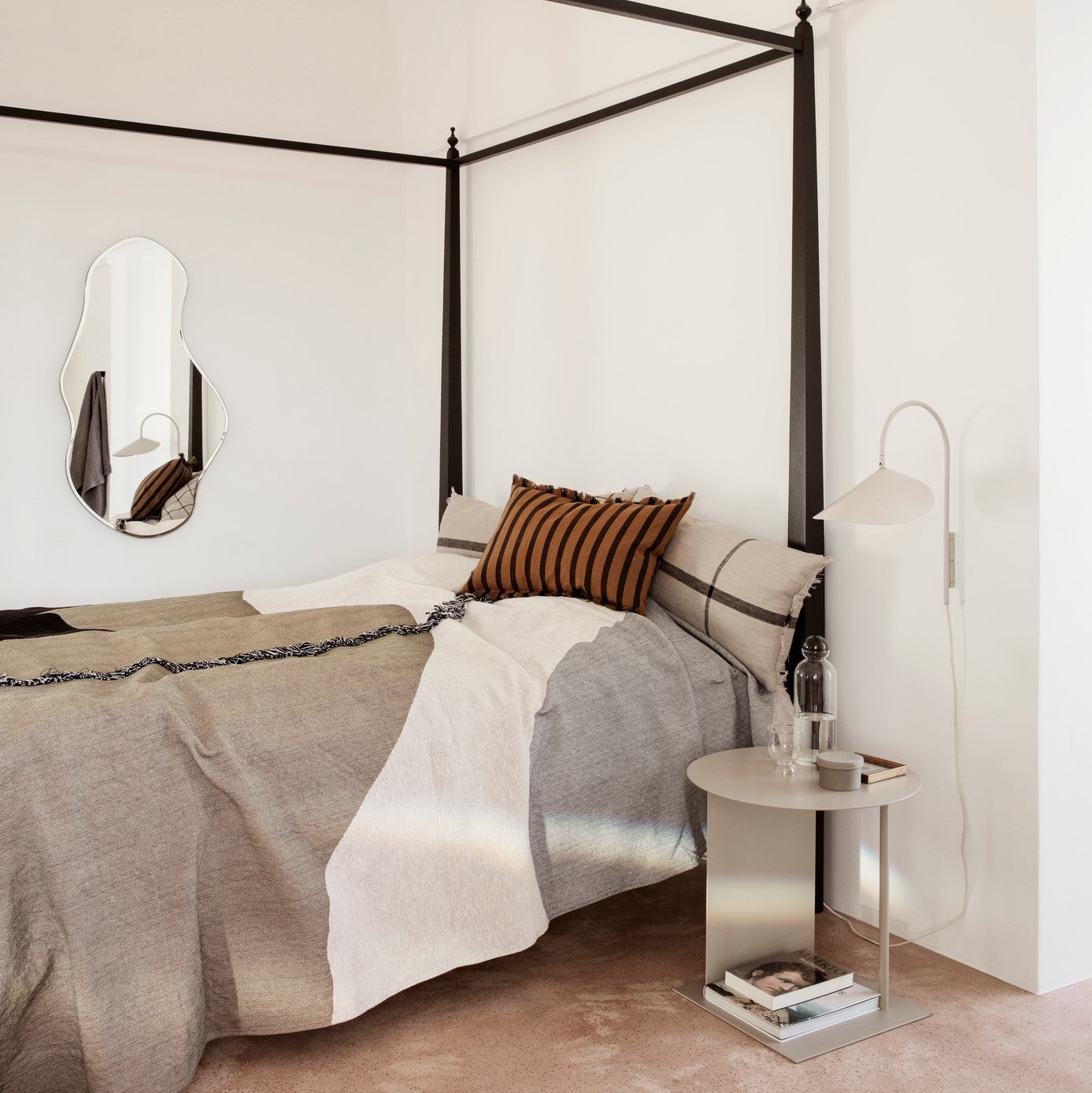 Ferm Living Arum Wandlamp - Cashmere